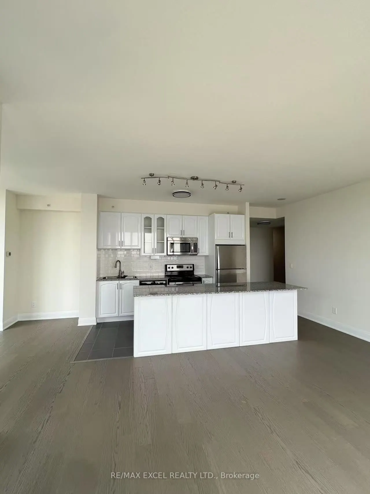 2900 Highway 7 Road W, #2603