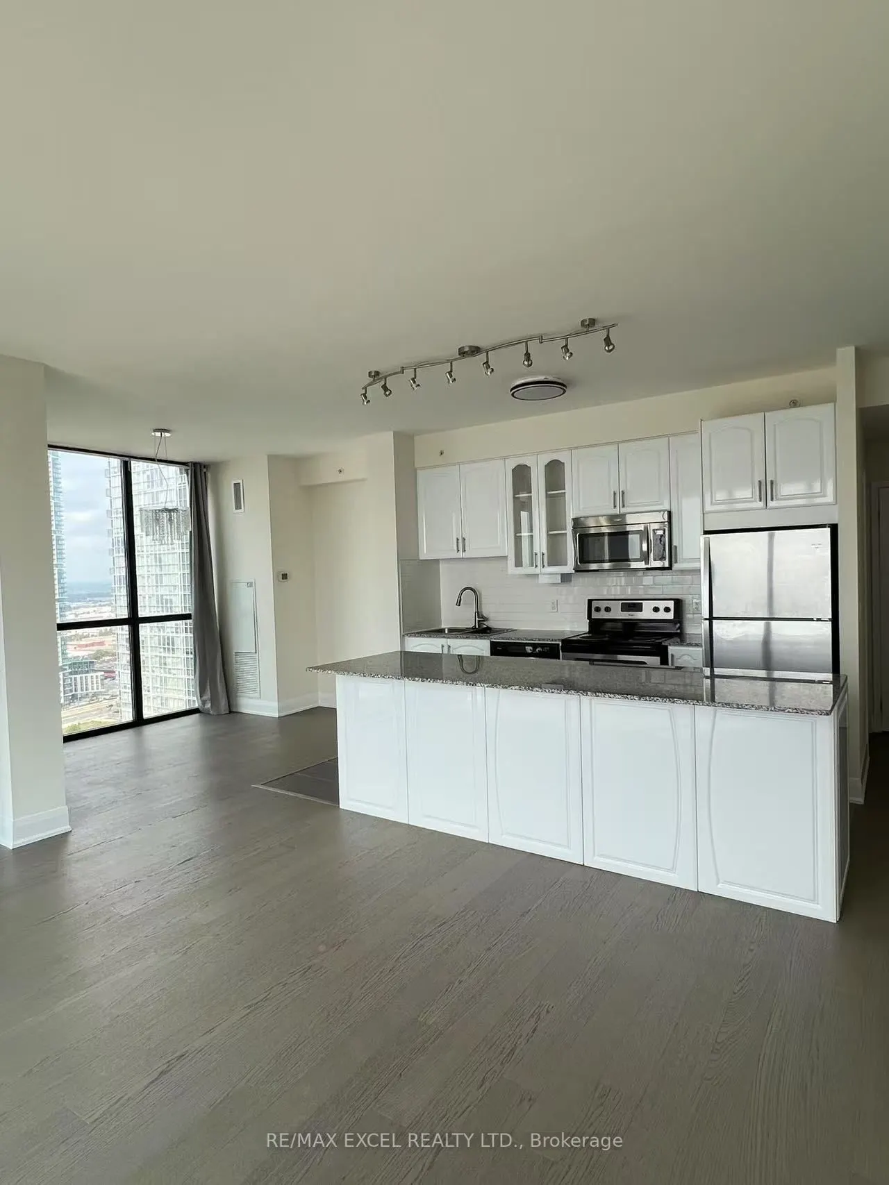 2900 Highway 7 Road W, #2603
