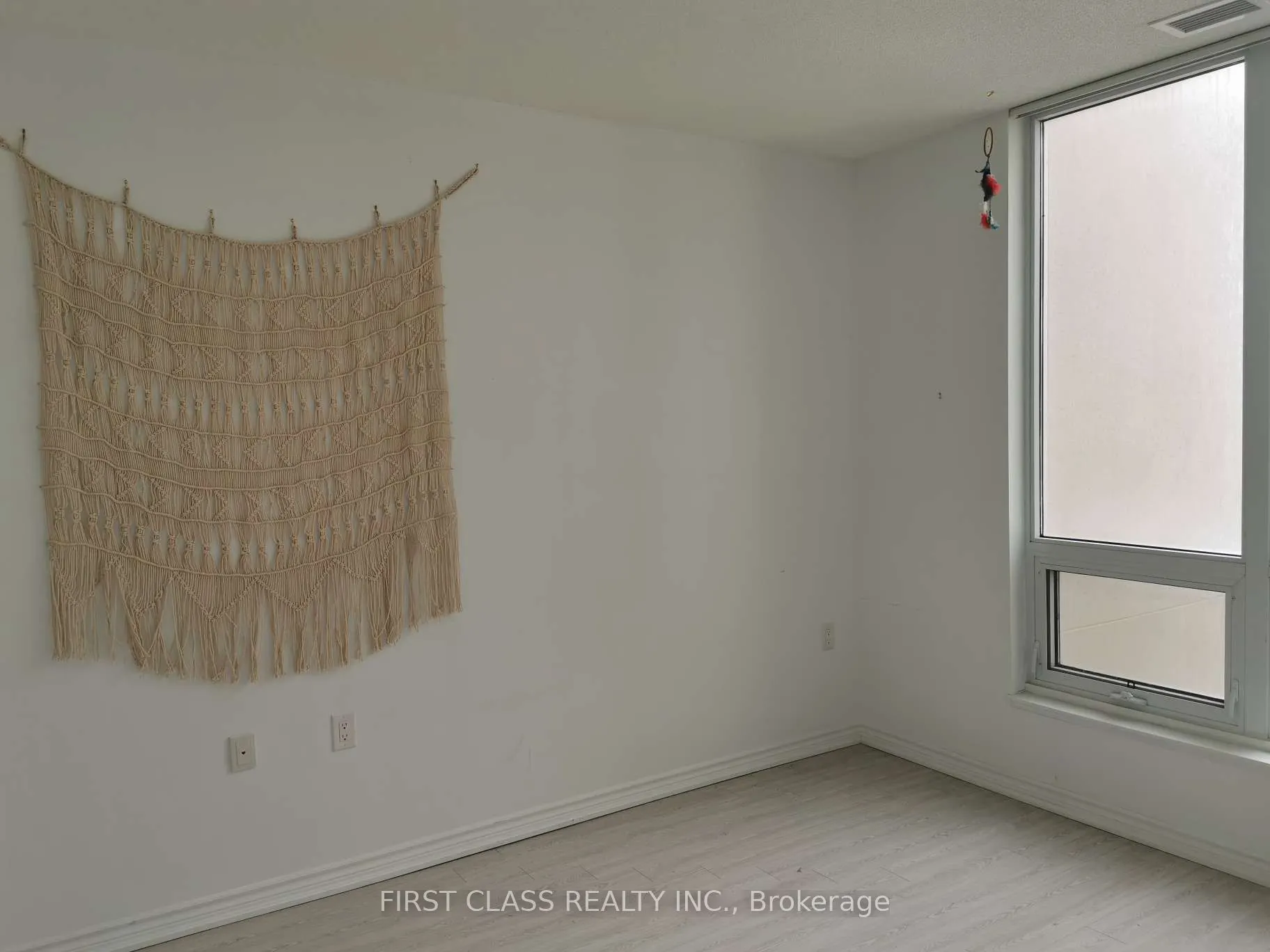 8323 Kennedy Road, #1128