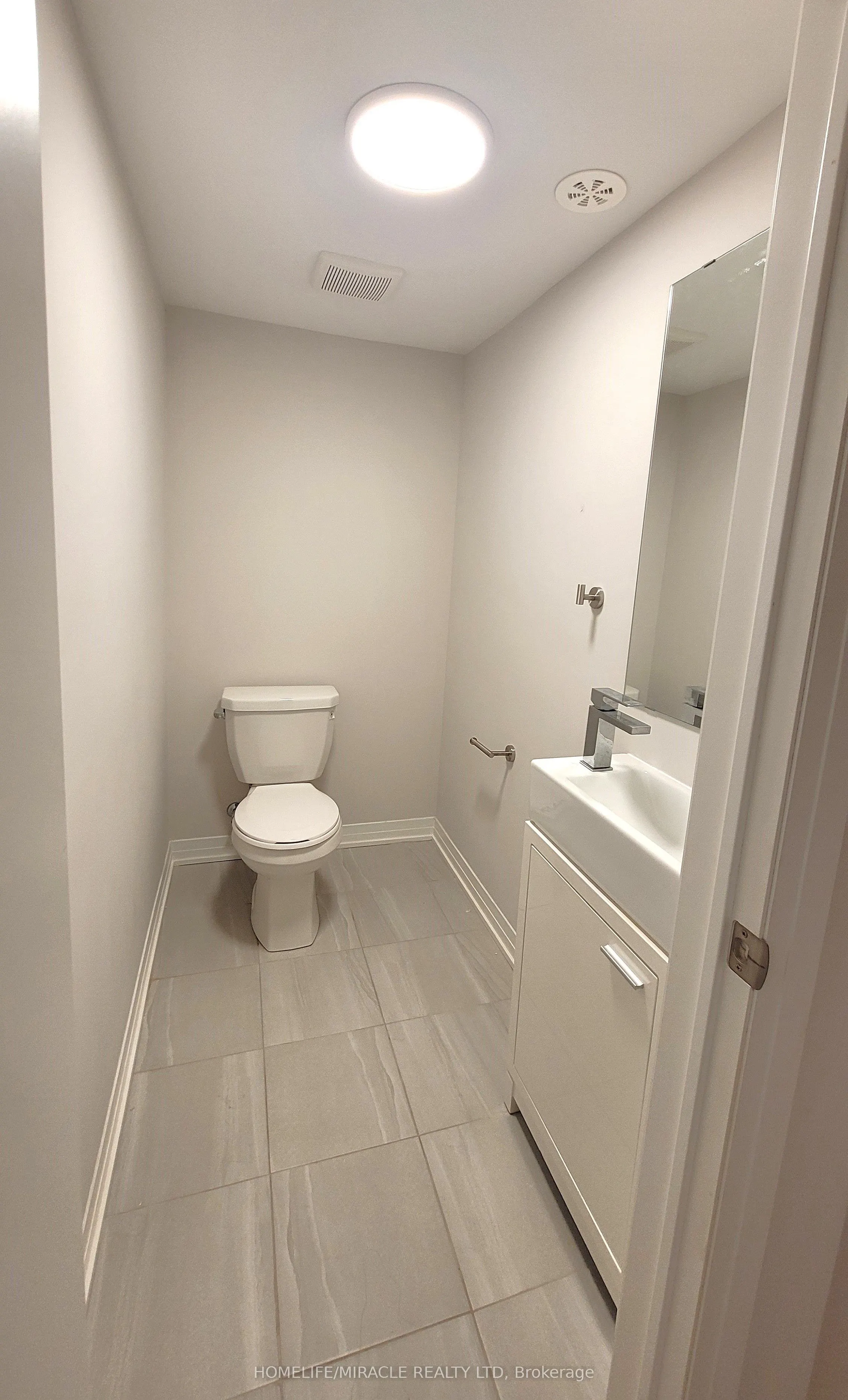 50 Baynes Way, #6