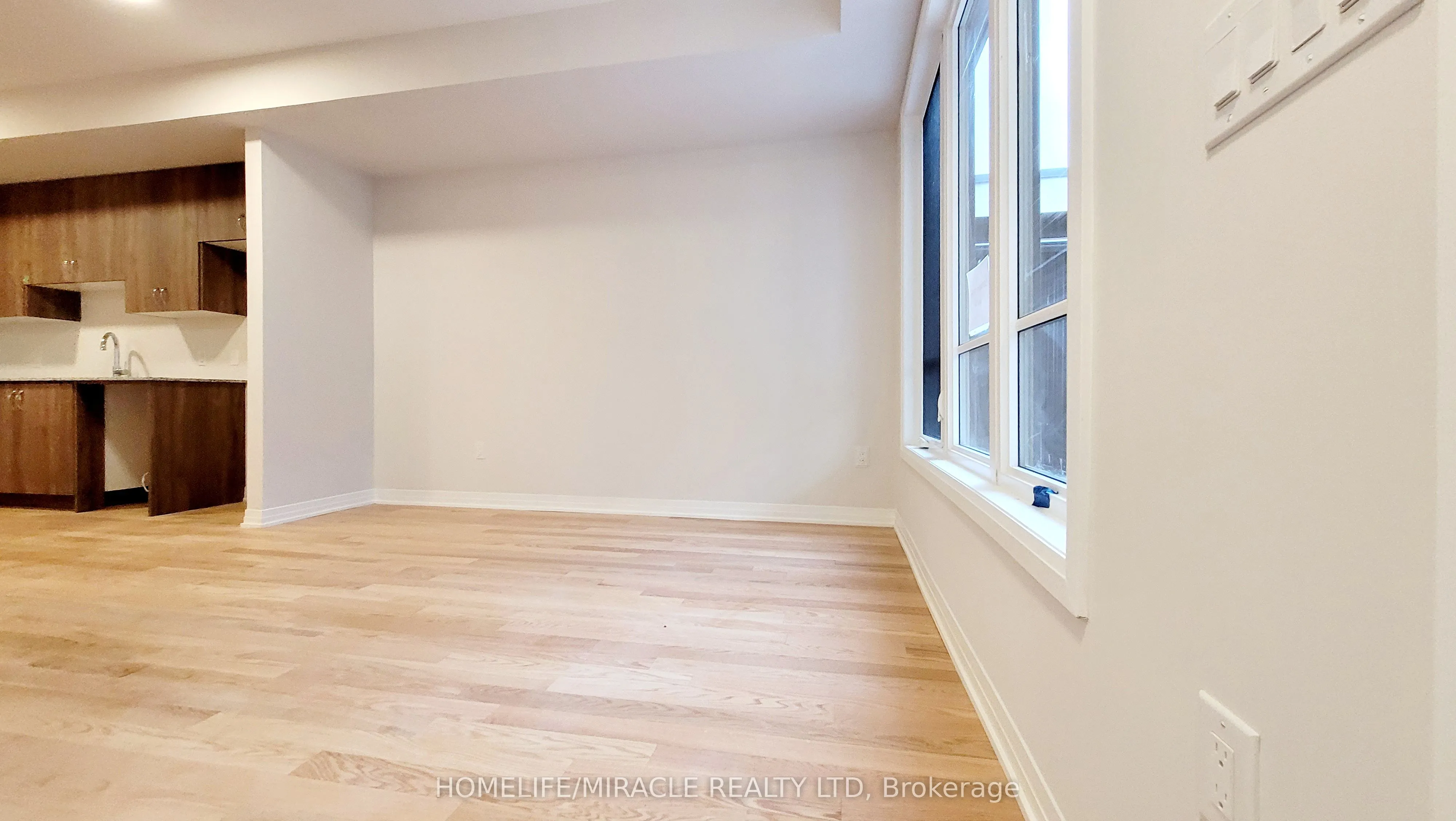 50 Baynes Way, #6