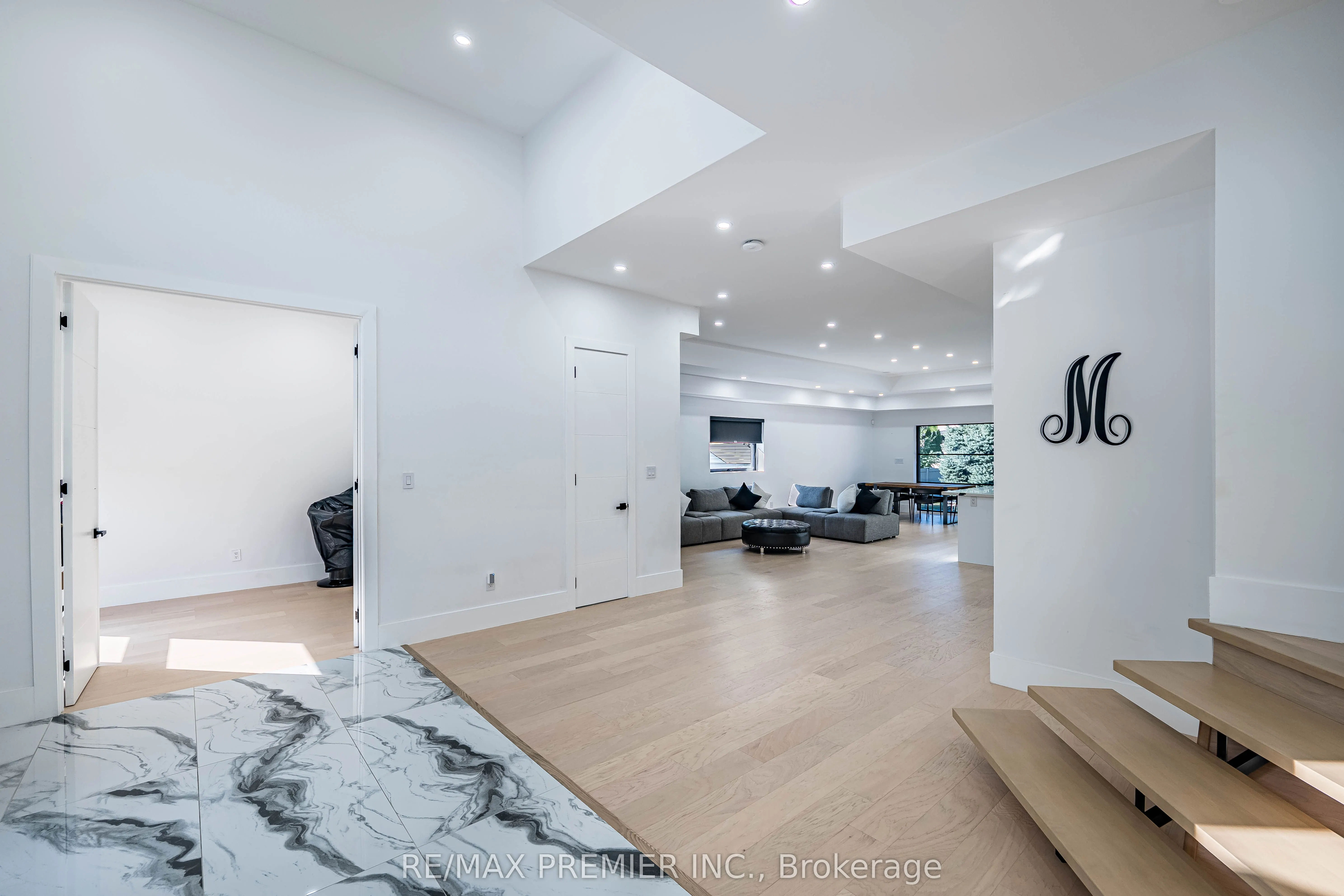 24 Gosling Road