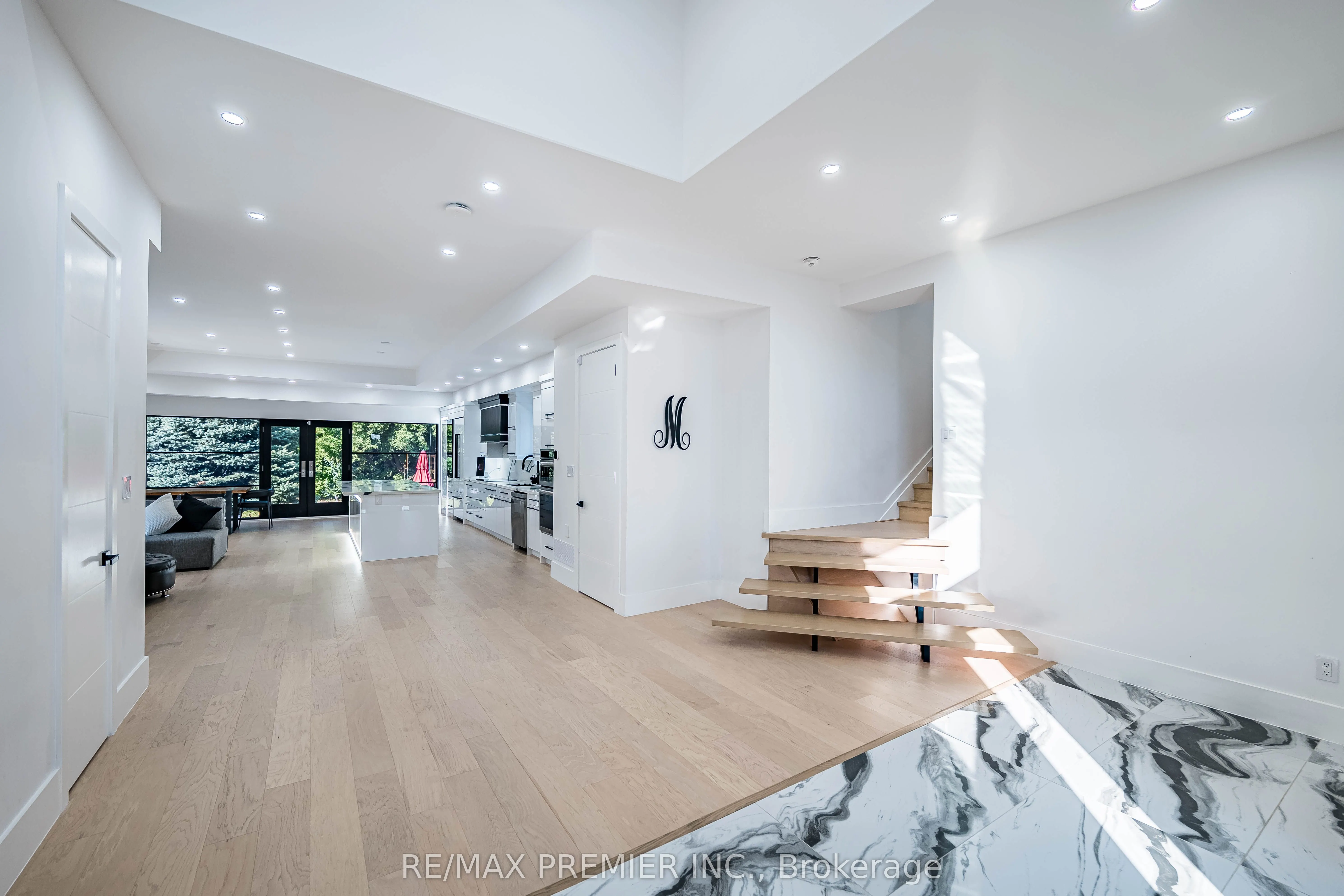 24 Gosling Road