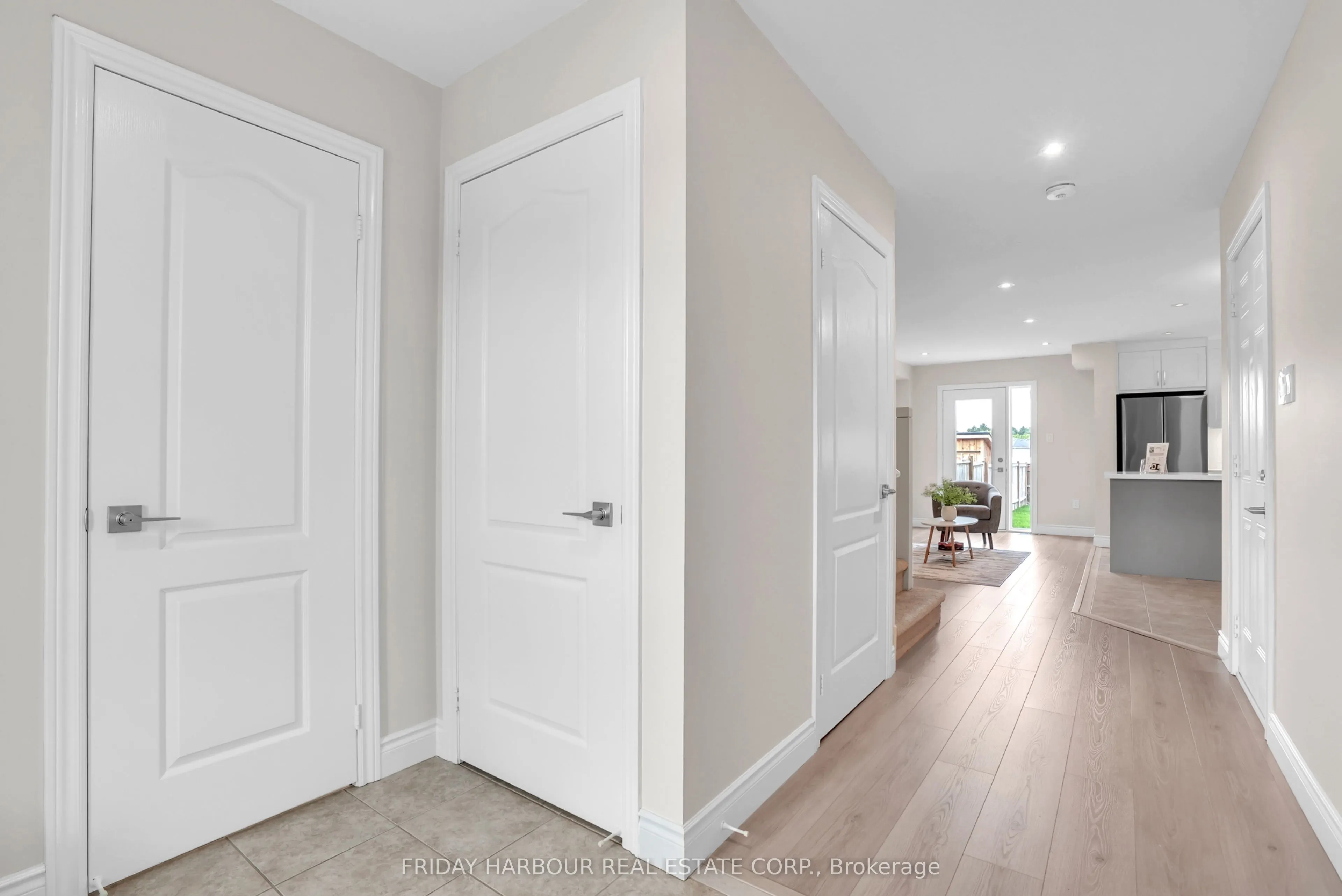 16 Admiral Crescent