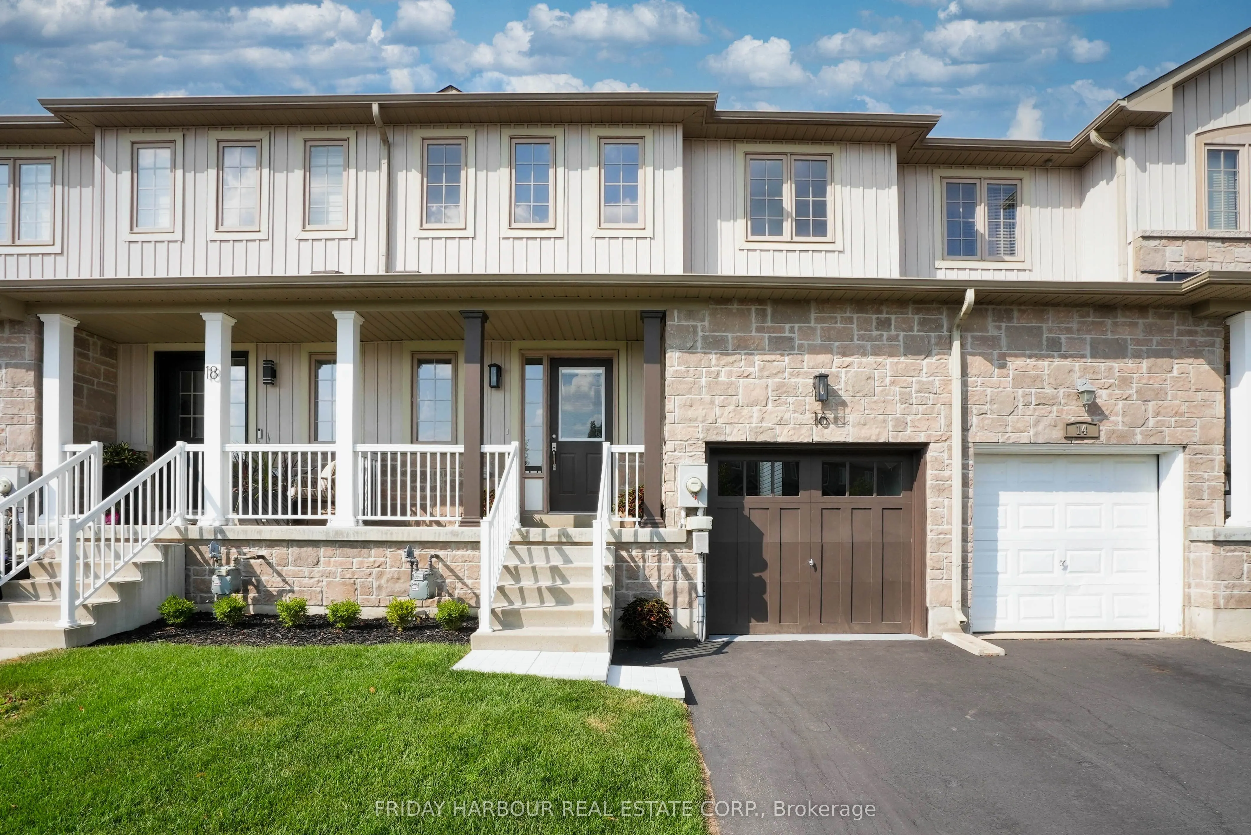 16 Admiral Crescent