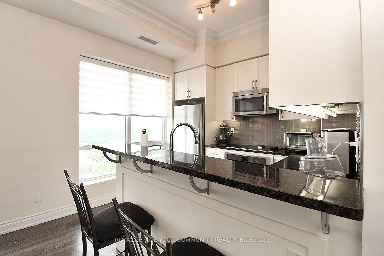 9088 Yonge Street, #LPH 5A