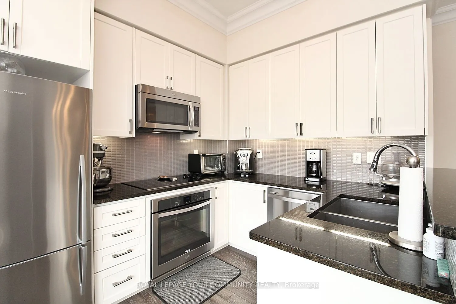 9088 Yonge Street, #LPH 5A