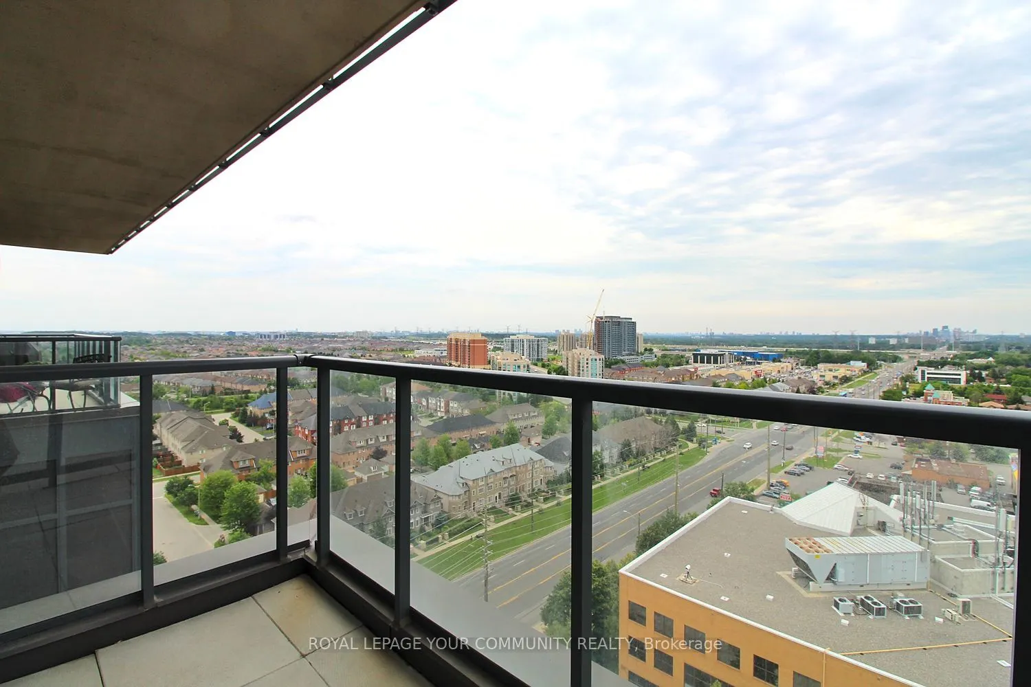 9088 Yonge Street, #LPH 5A