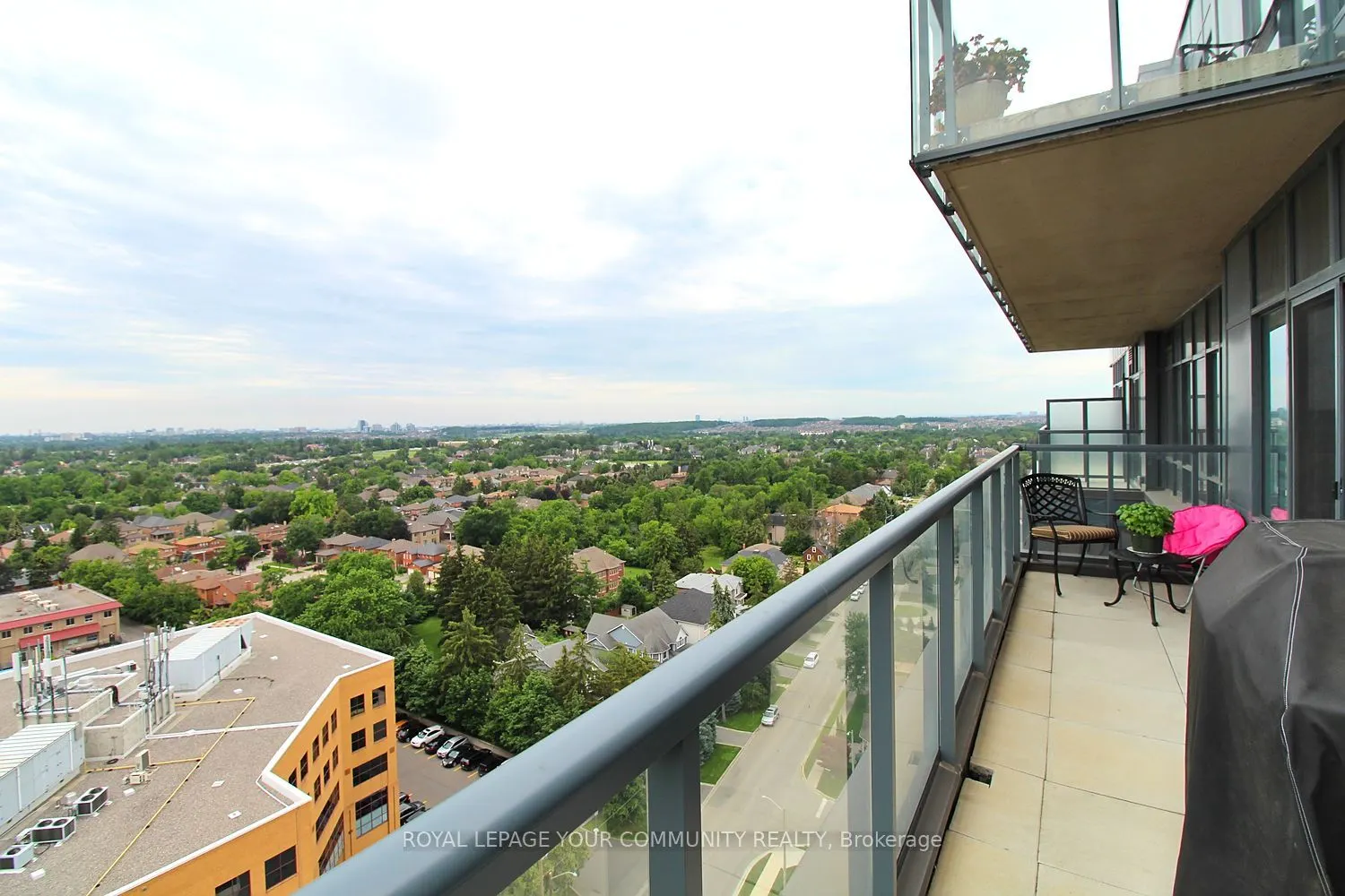 9088 Yonge Street, #LPH 5A