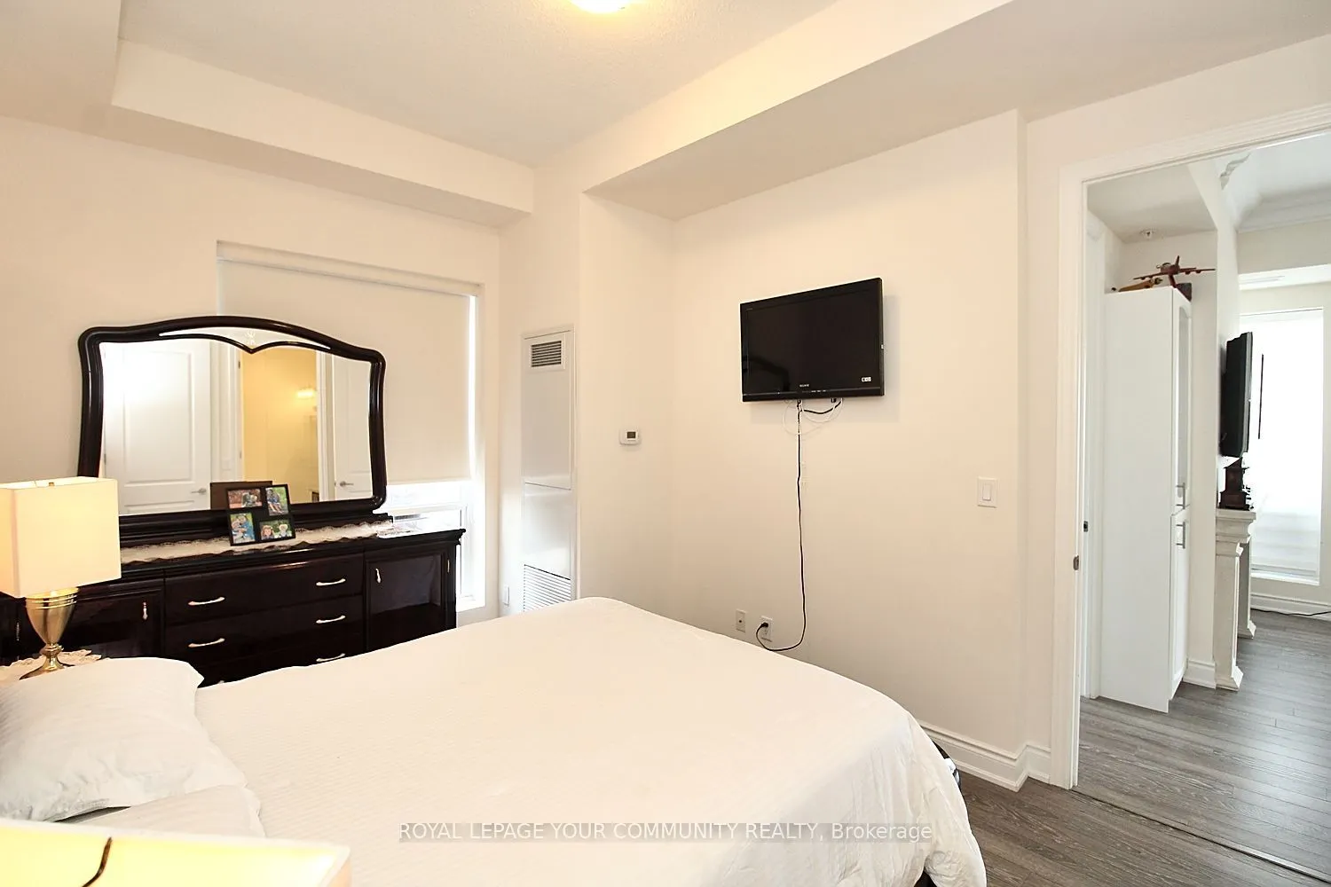 9088 Yonge Street, #LPH 5A