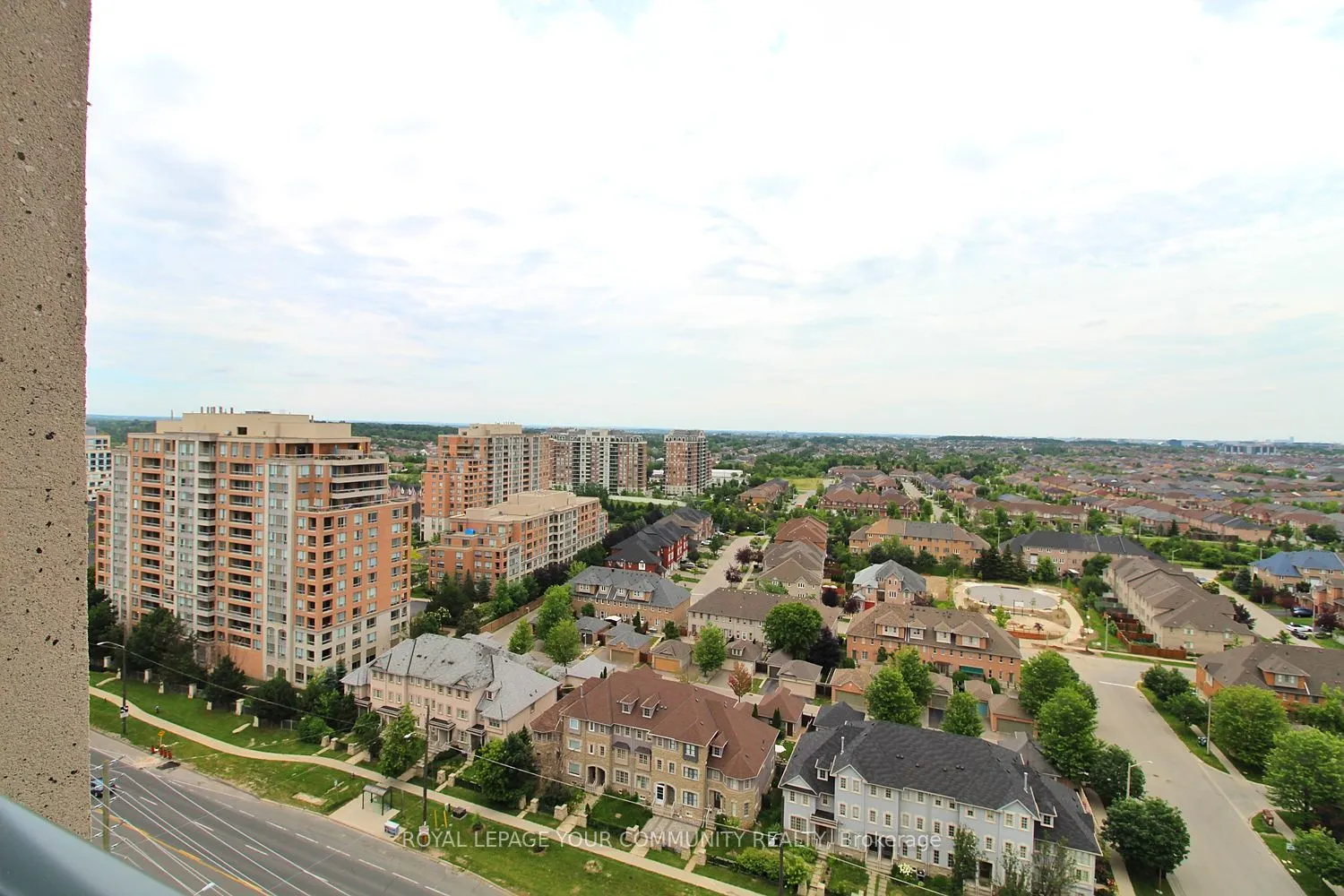 9088 Yonge Street, #LPH 5A