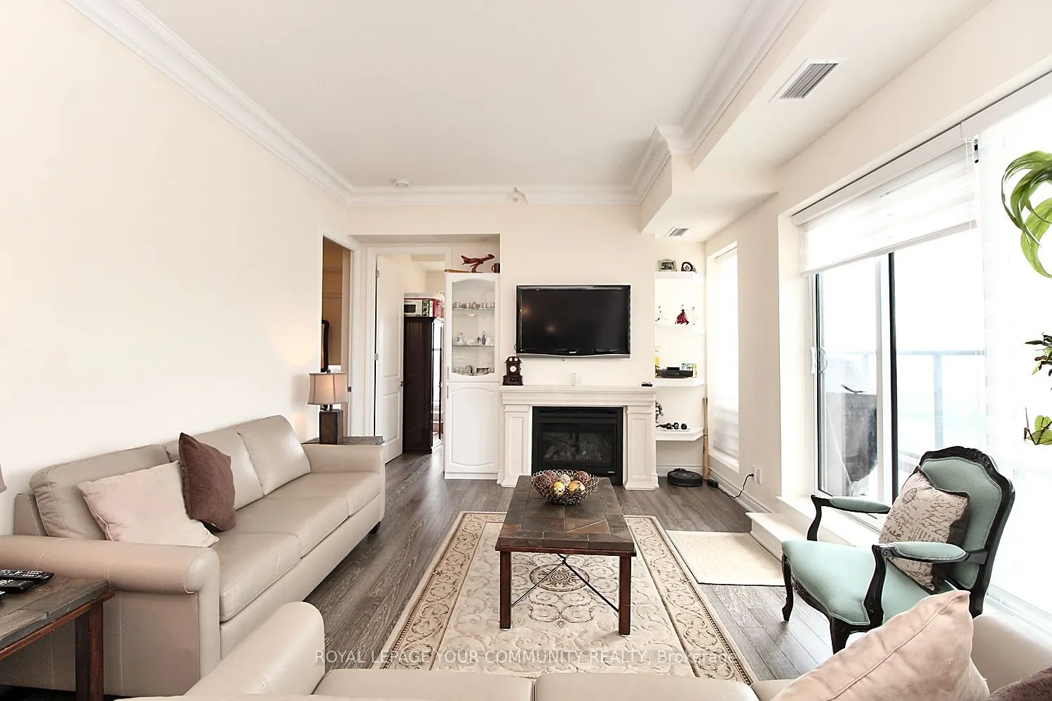 9088 Yonge Street, #LPH 5A
