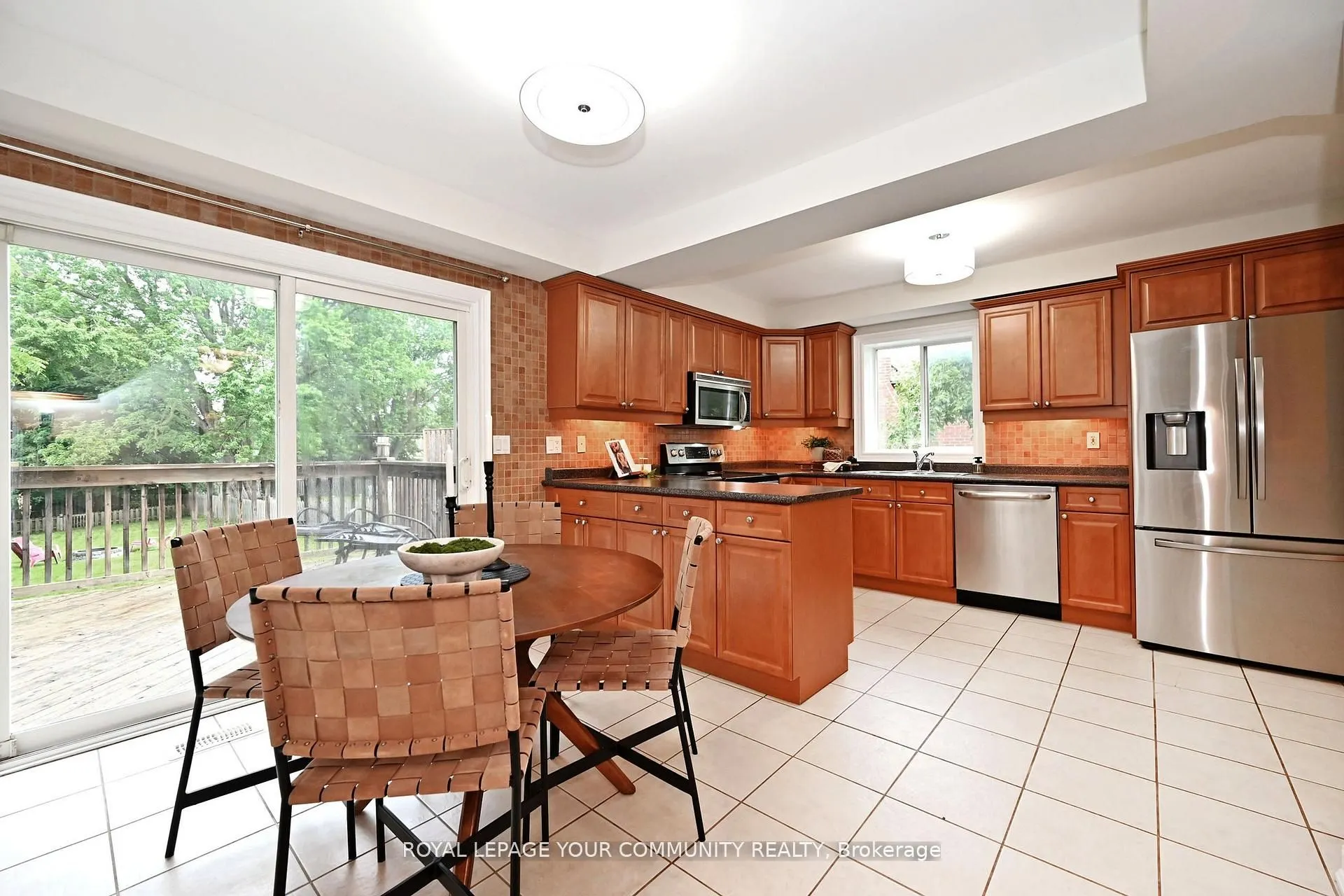 50 The Queensway S