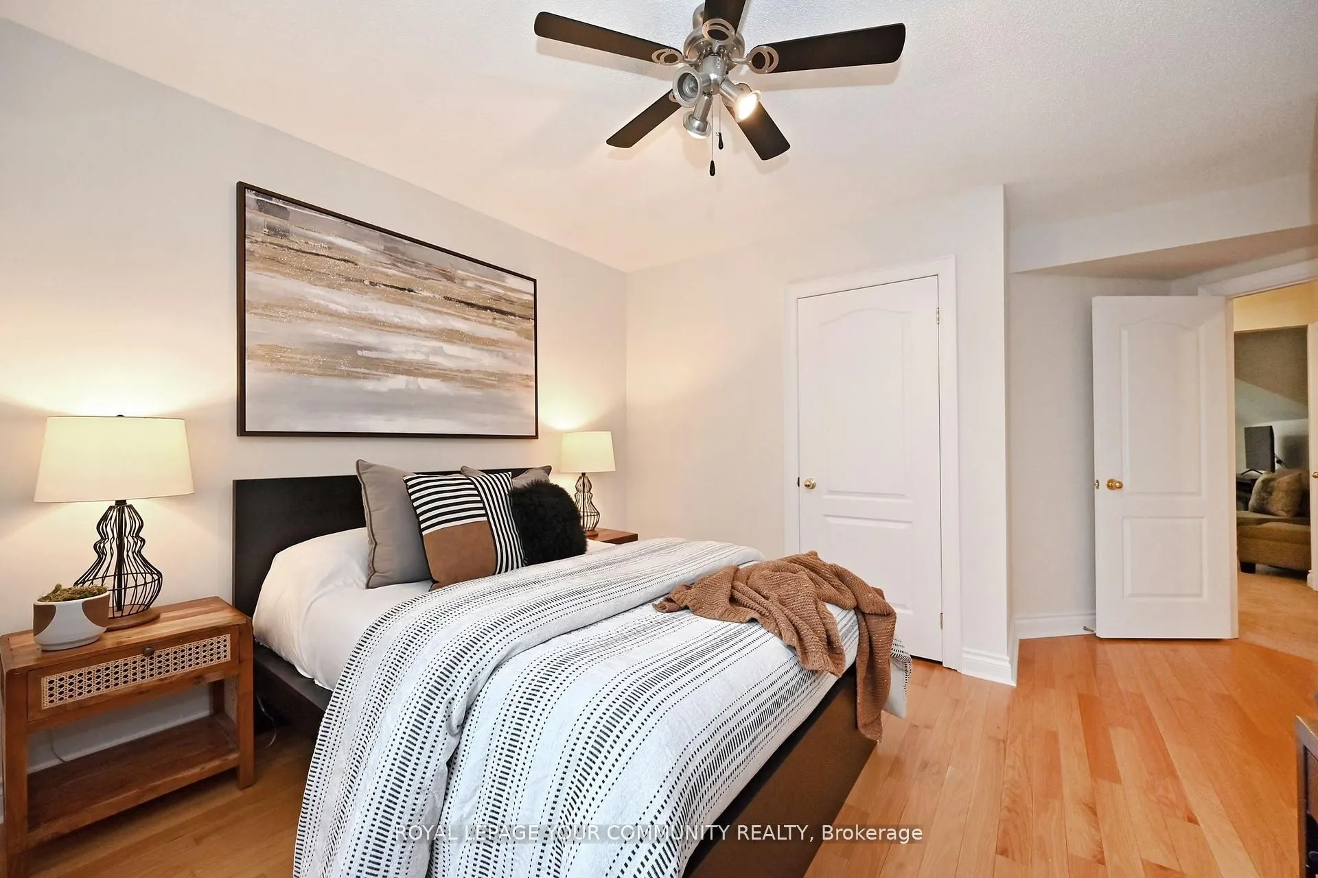 50 The Queensway S