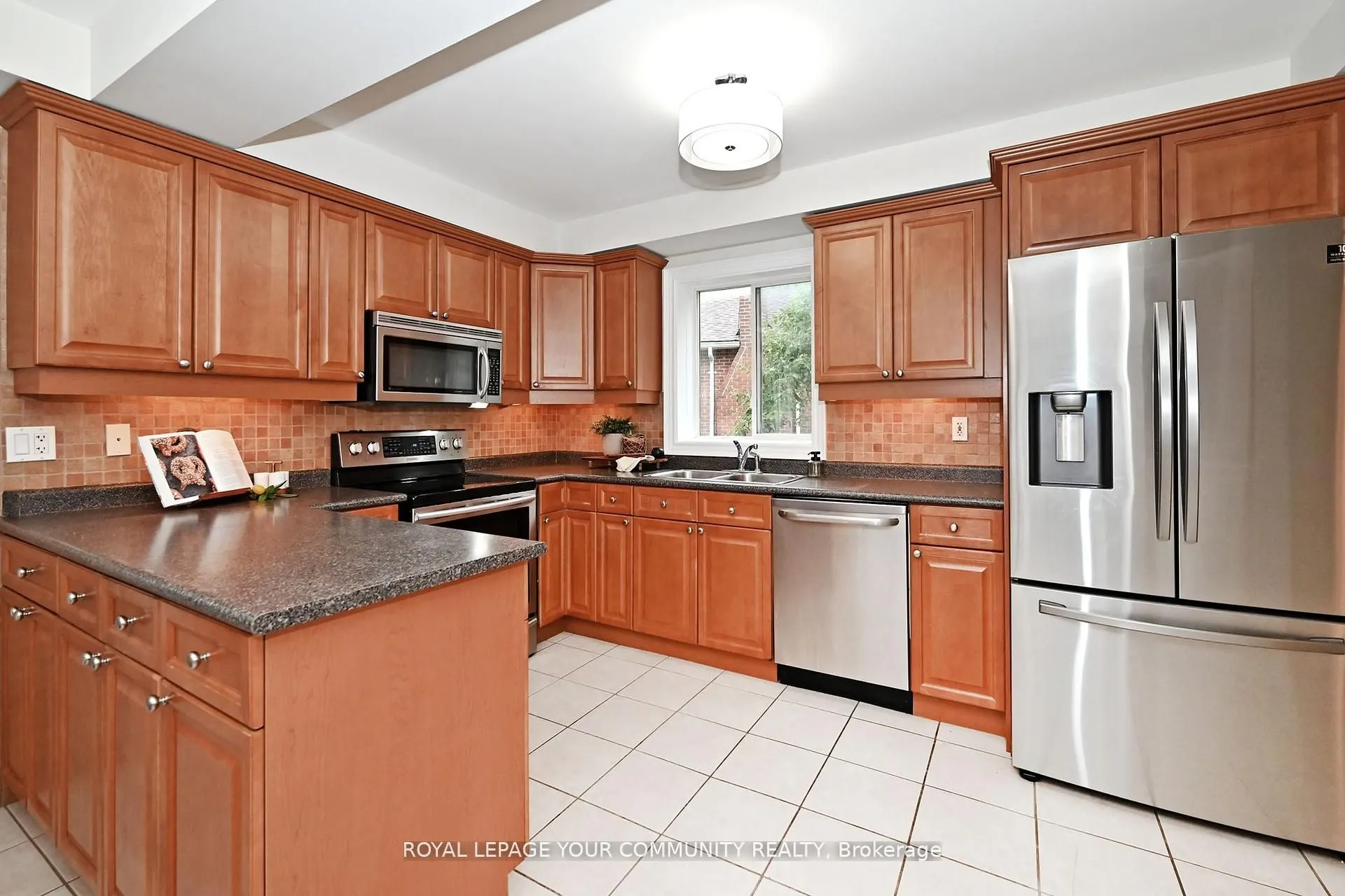 50 The Queensway S