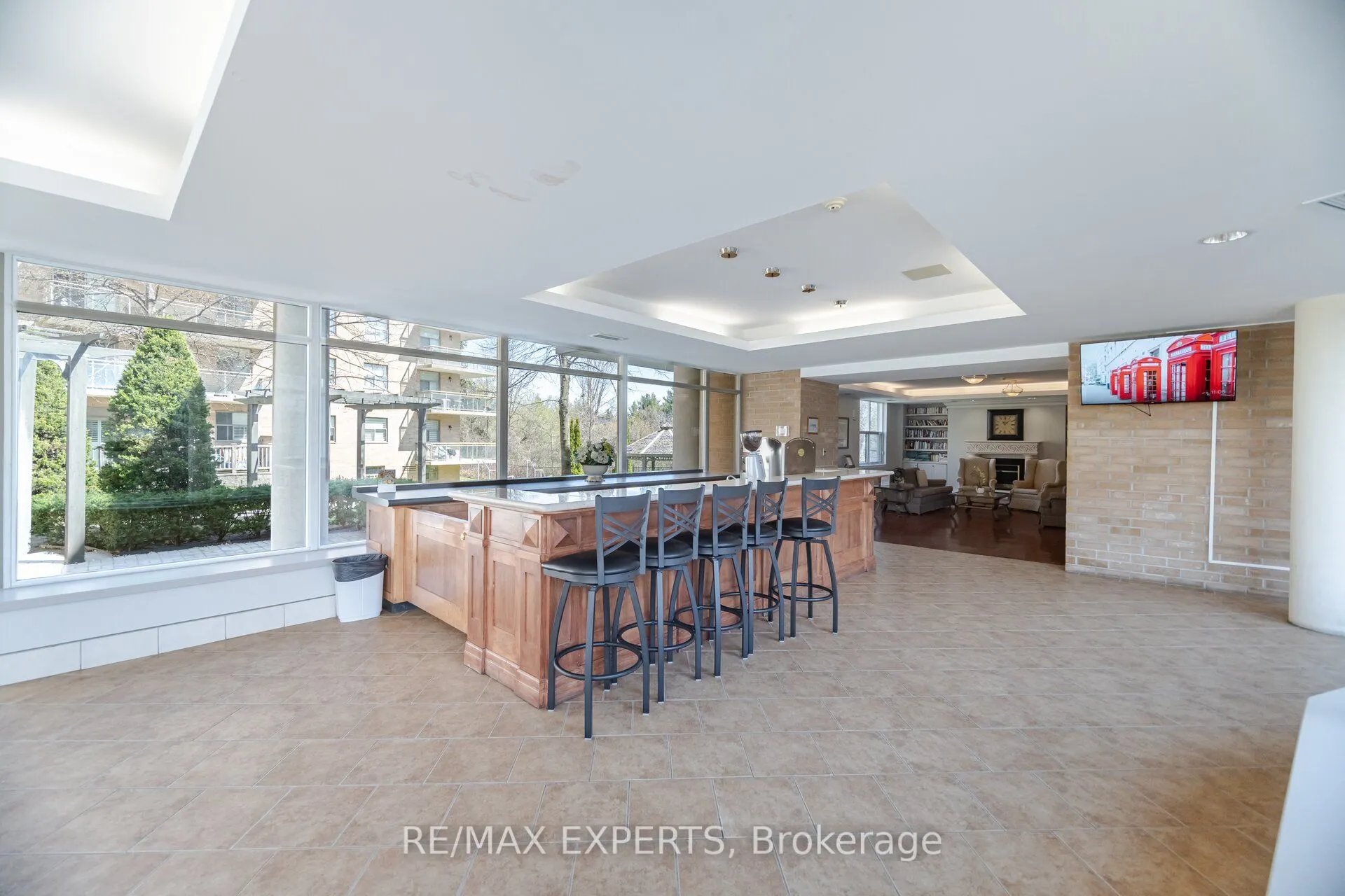 2502 Rutherford Road, #216