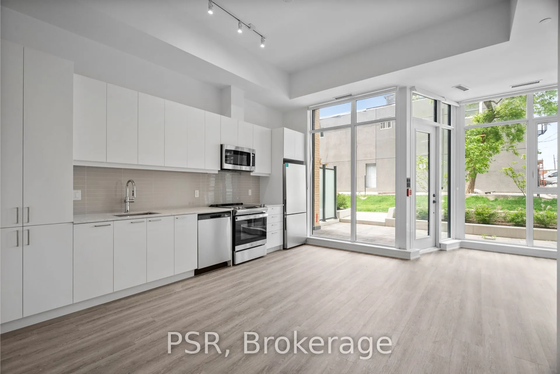 200 Deerfield Road, #110