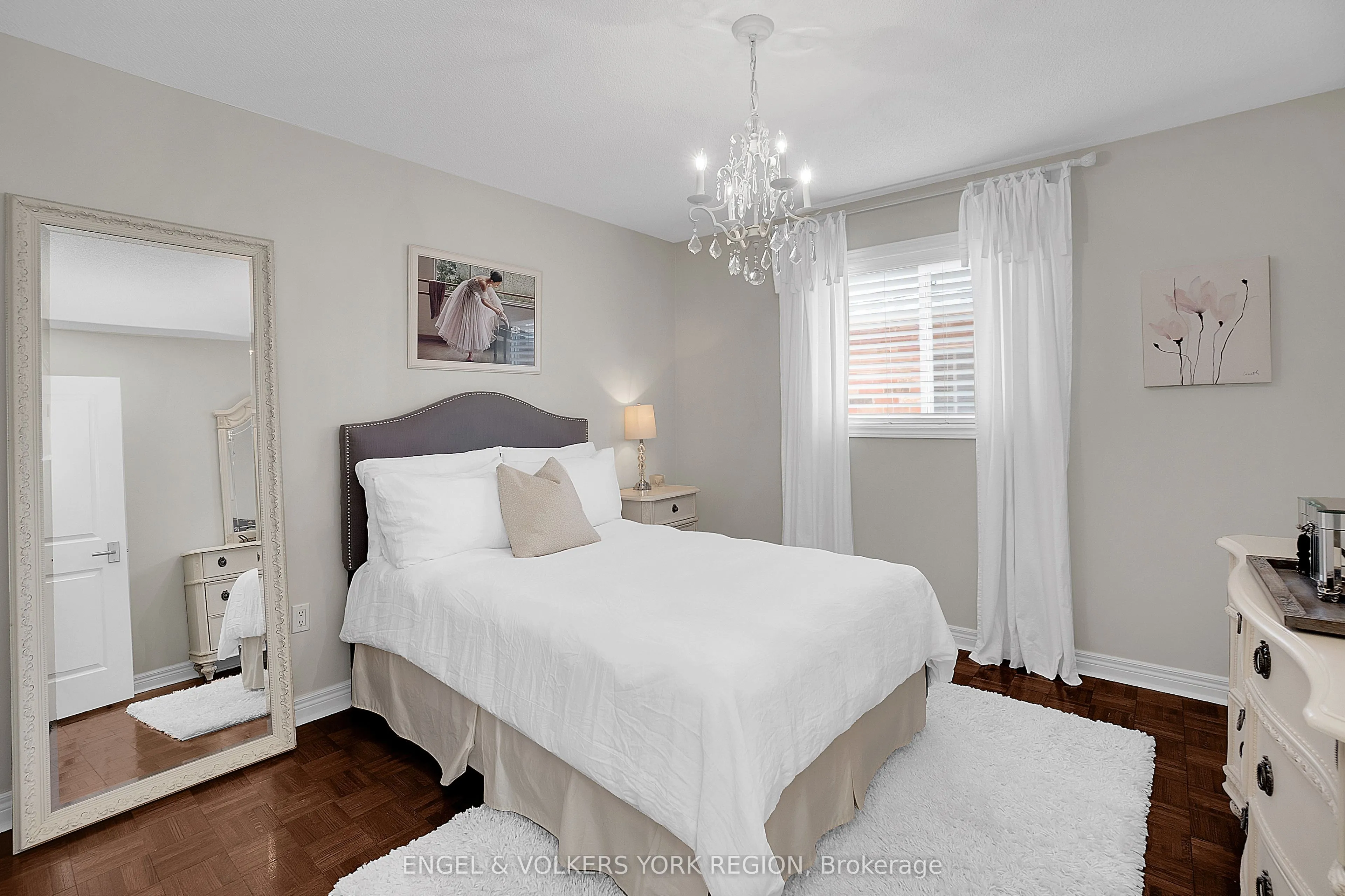 151 Glenside Drive