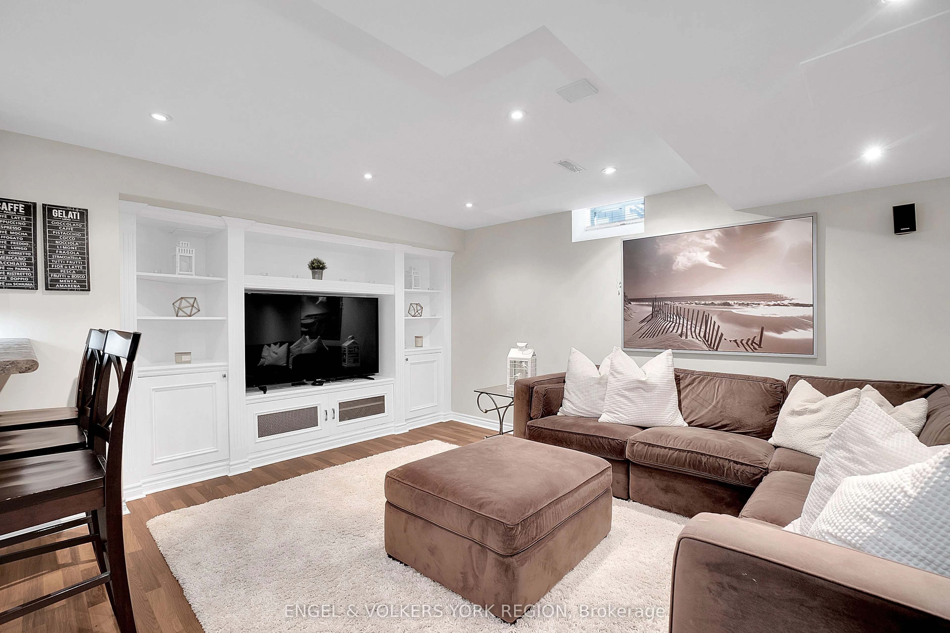 151 Glenside Drive
