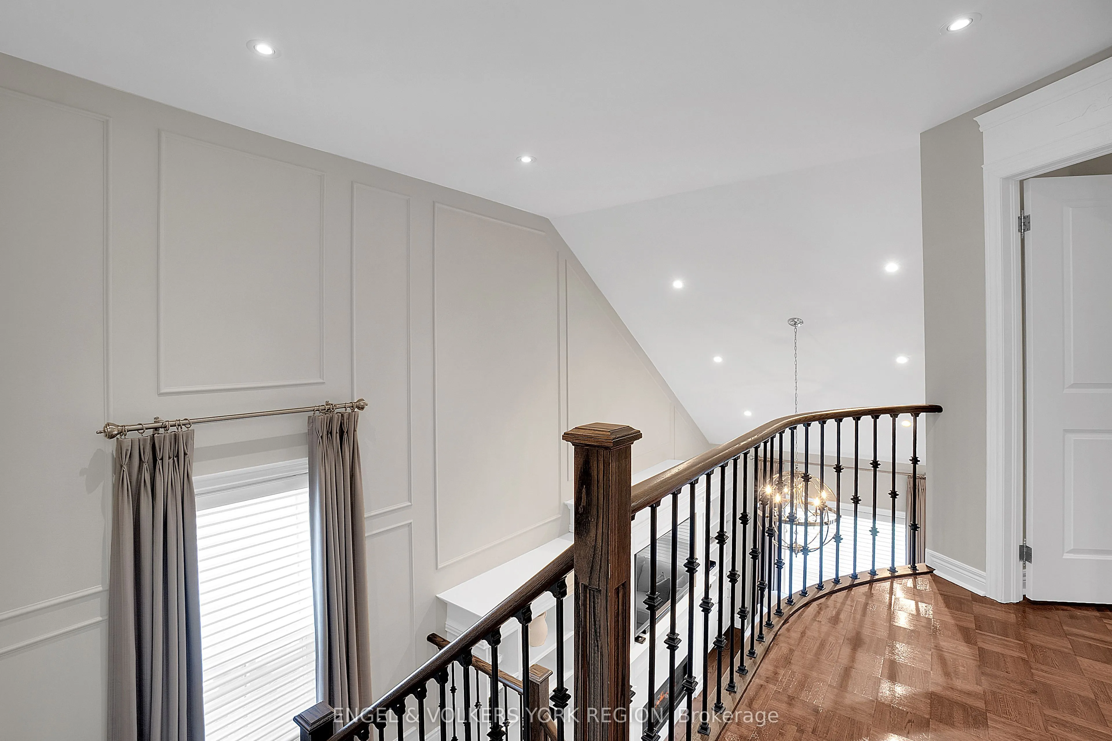 151 Glenside Drive