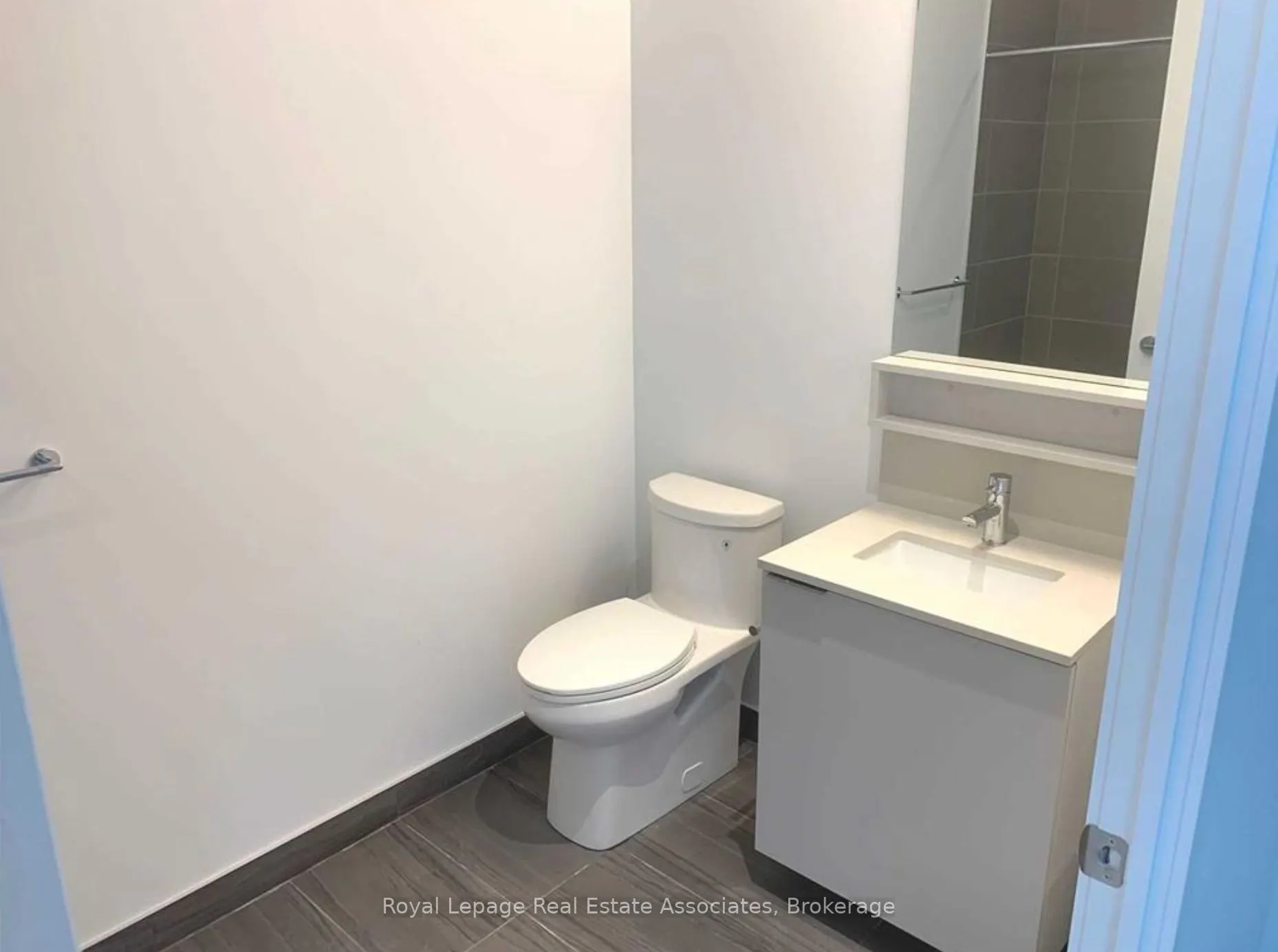 5 Buttermill Avenue, #2311
