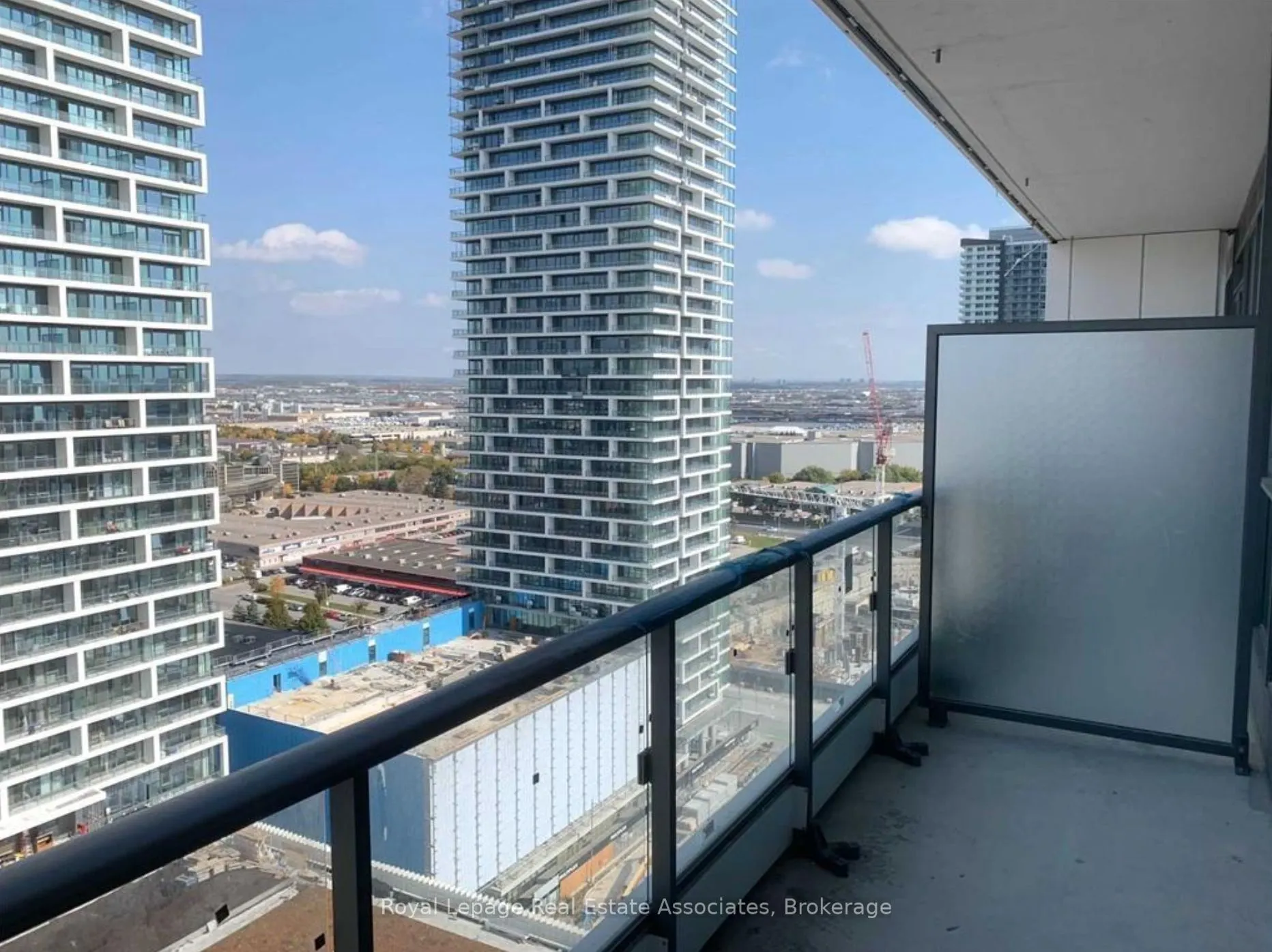 5 Buttermill Avenue, #2311