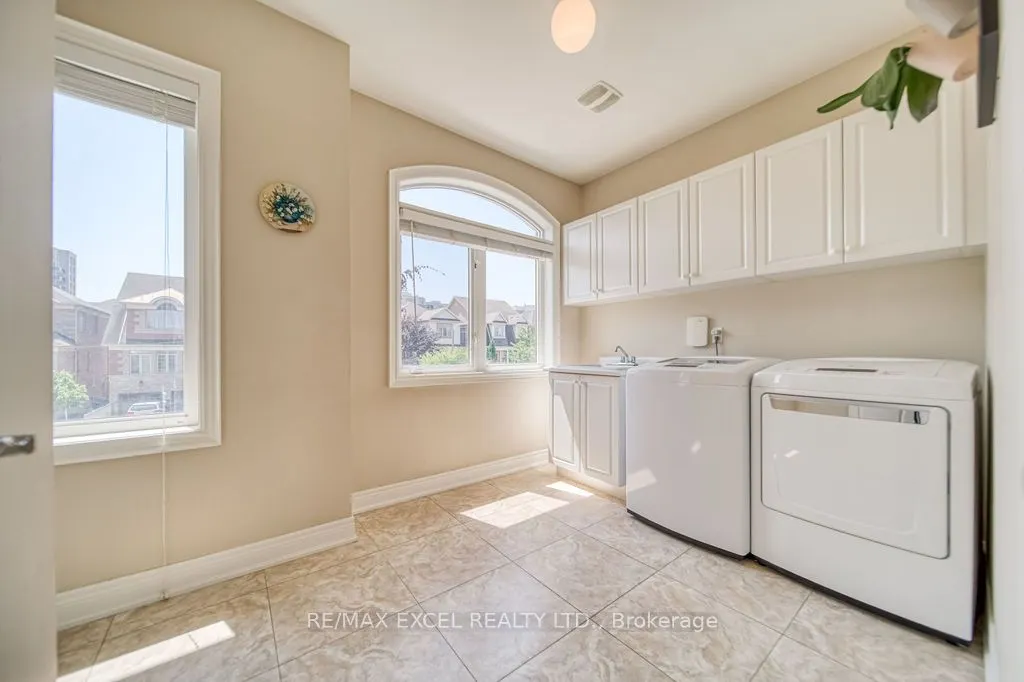 166 Townsgate Drive