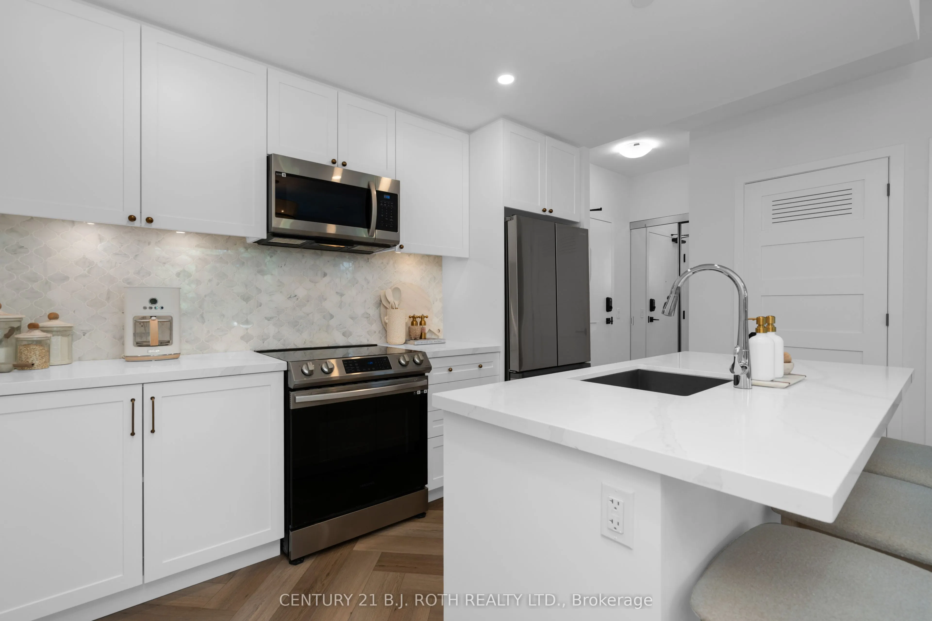 415 Sea Ray Avenue, #247