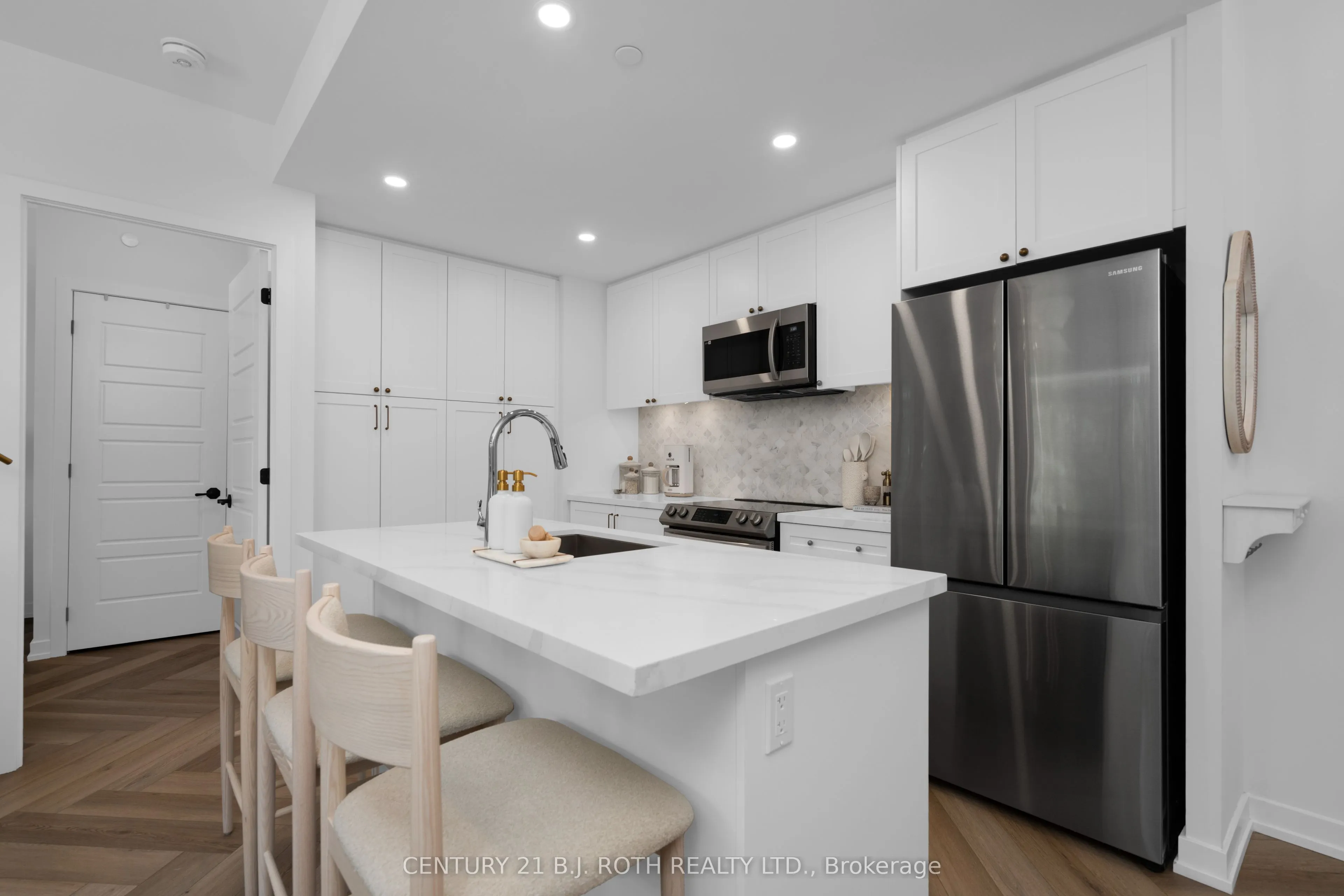 415 Sea Ray Avenue, #247