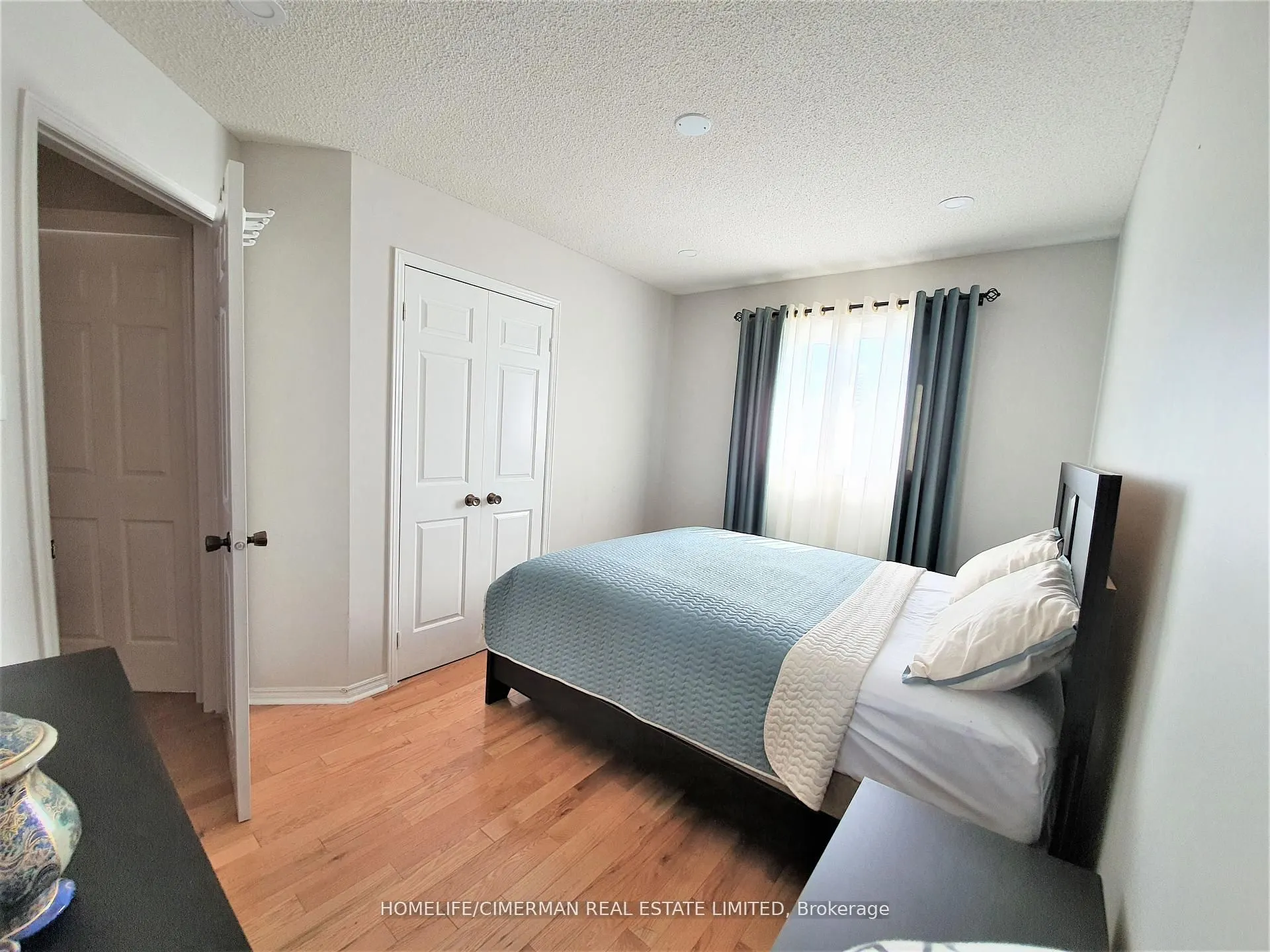 312 Harewood Boulevard, #UPPER