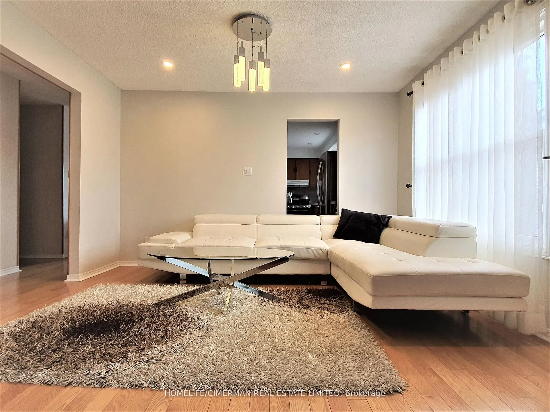 312 Harewood Boulevard, #UPPER