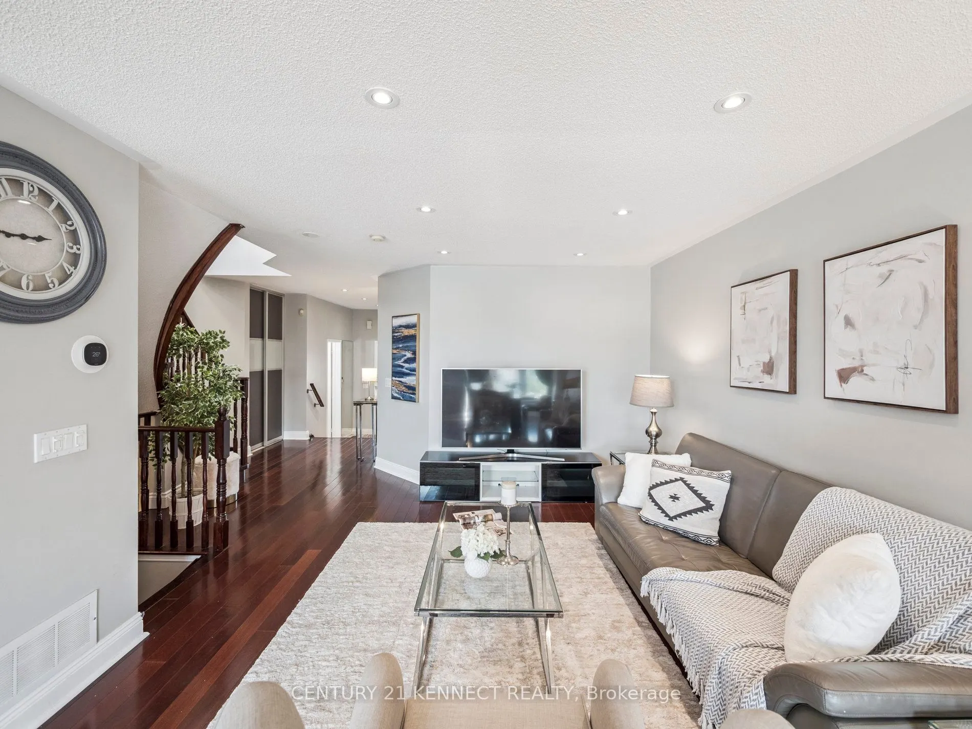 69 Silver Stream Avenue