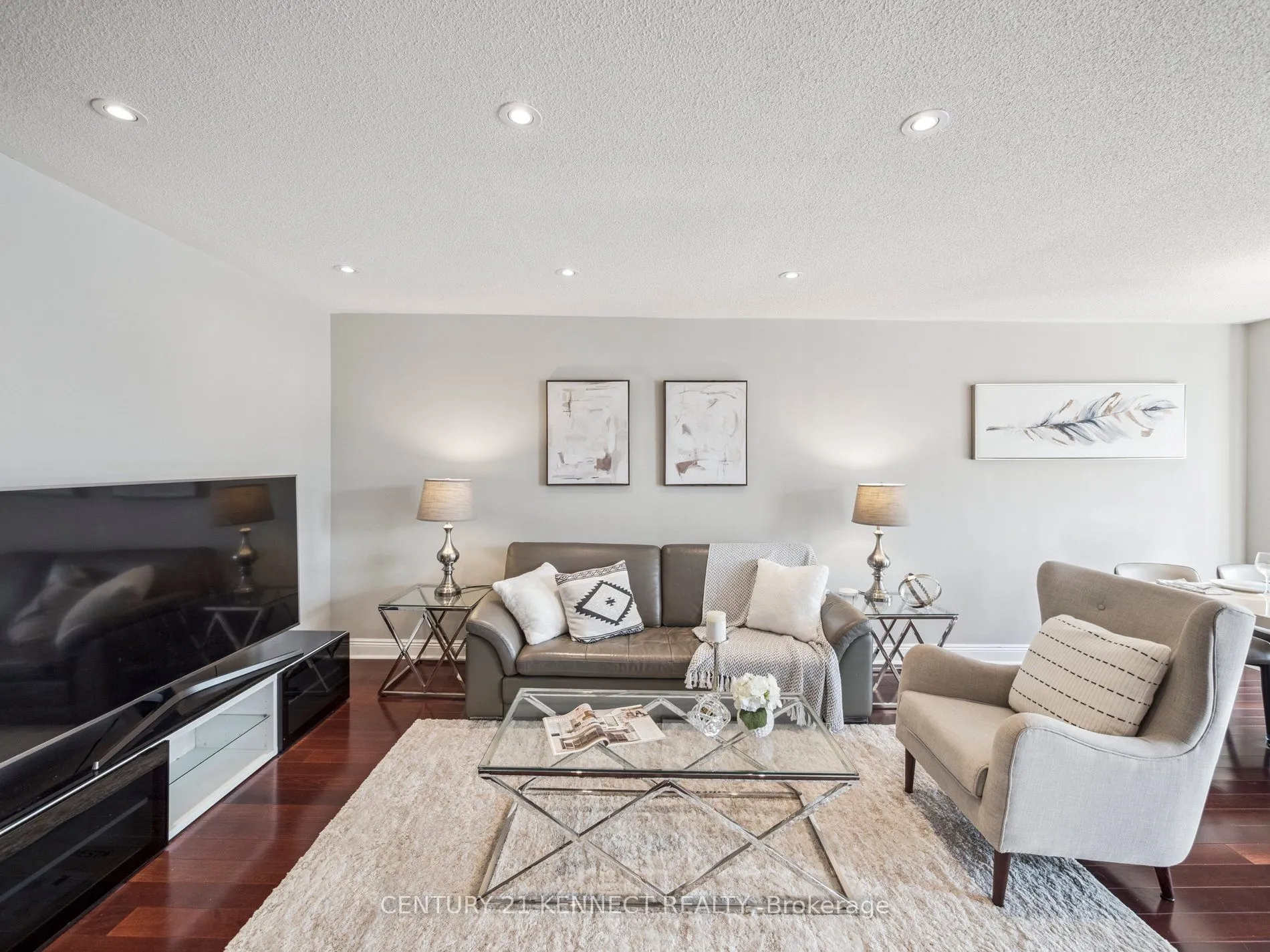 69 Silver Stream Avenue