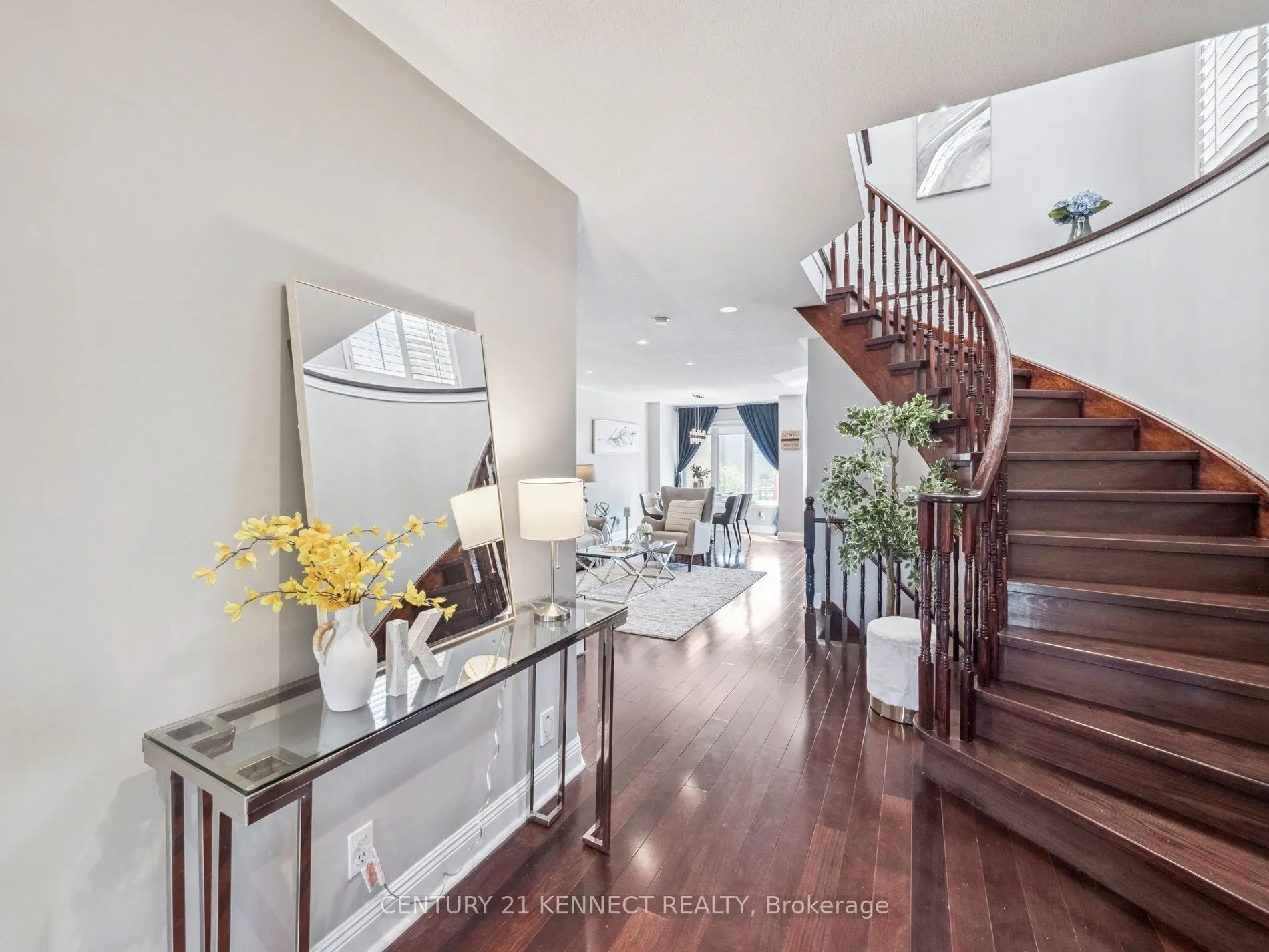 69 Silver Stream Avenue