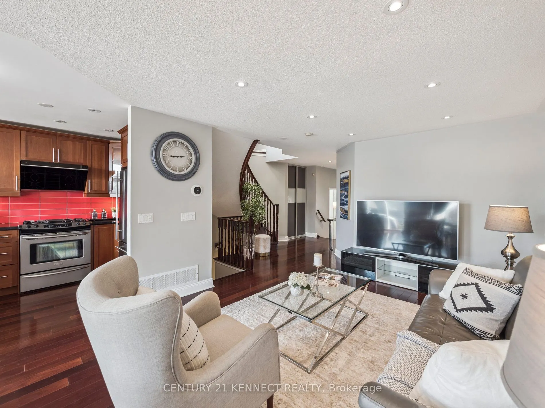 69 Silver Stream Avenue