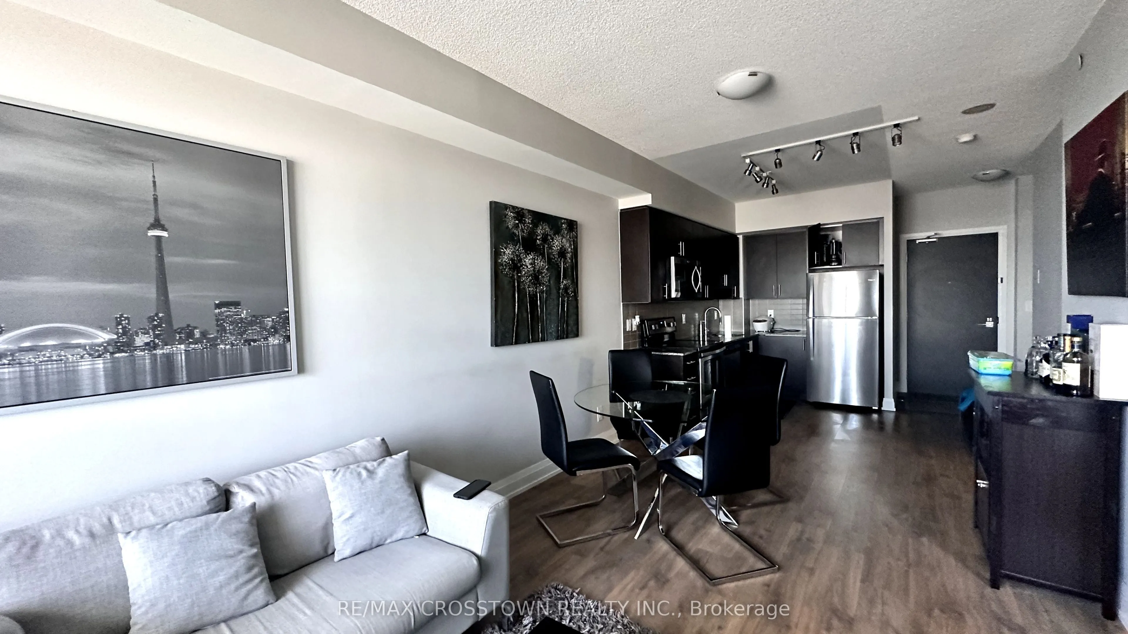 3600 Highway 7, #2209
