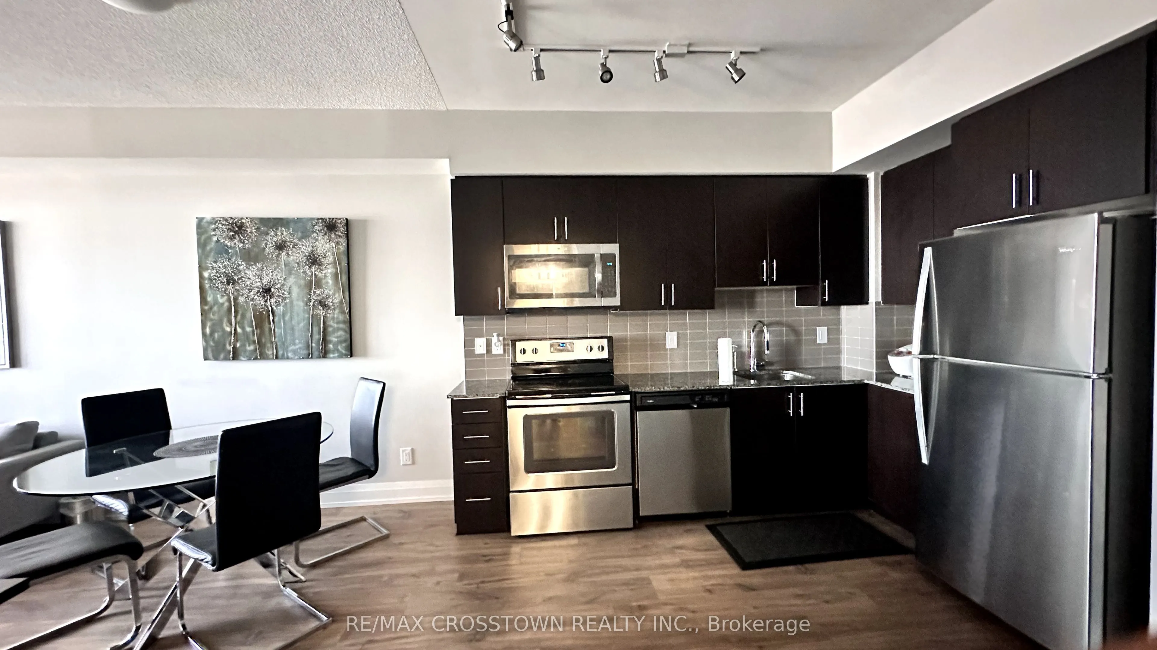 3600 Highway 7, #2209