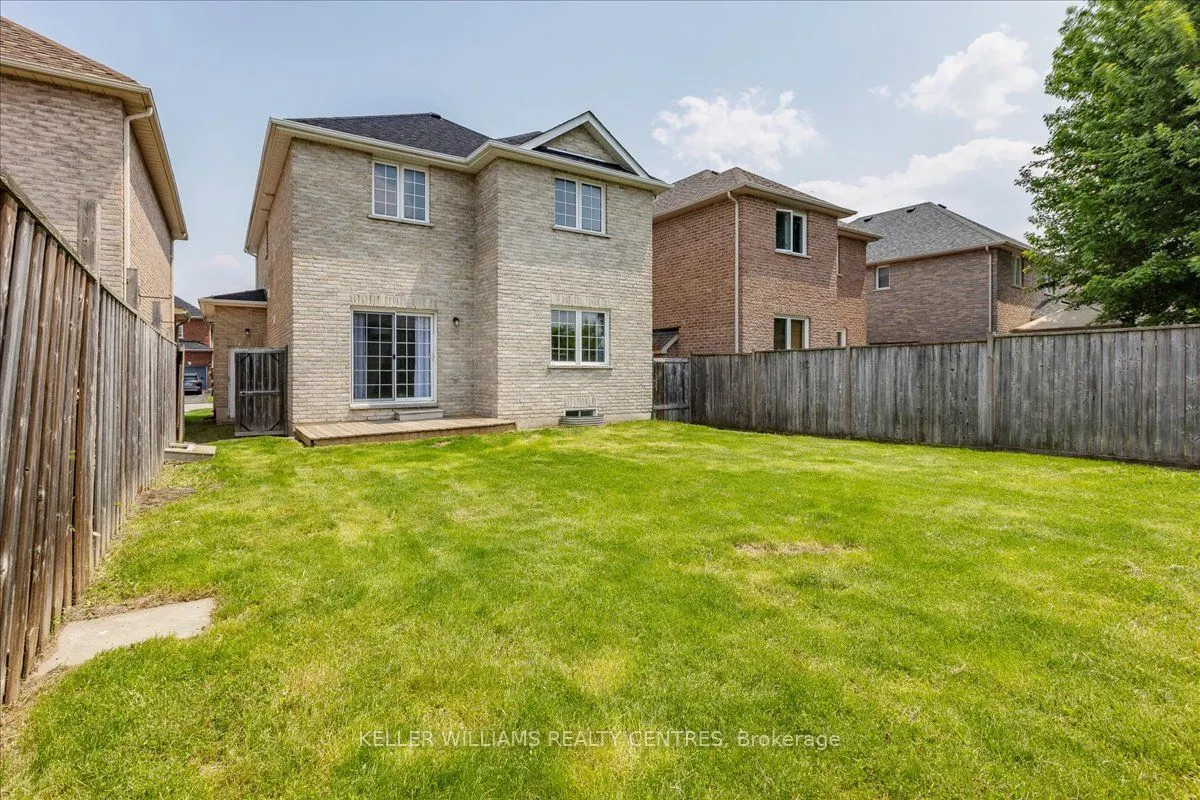 3 Laurelbank Crescent