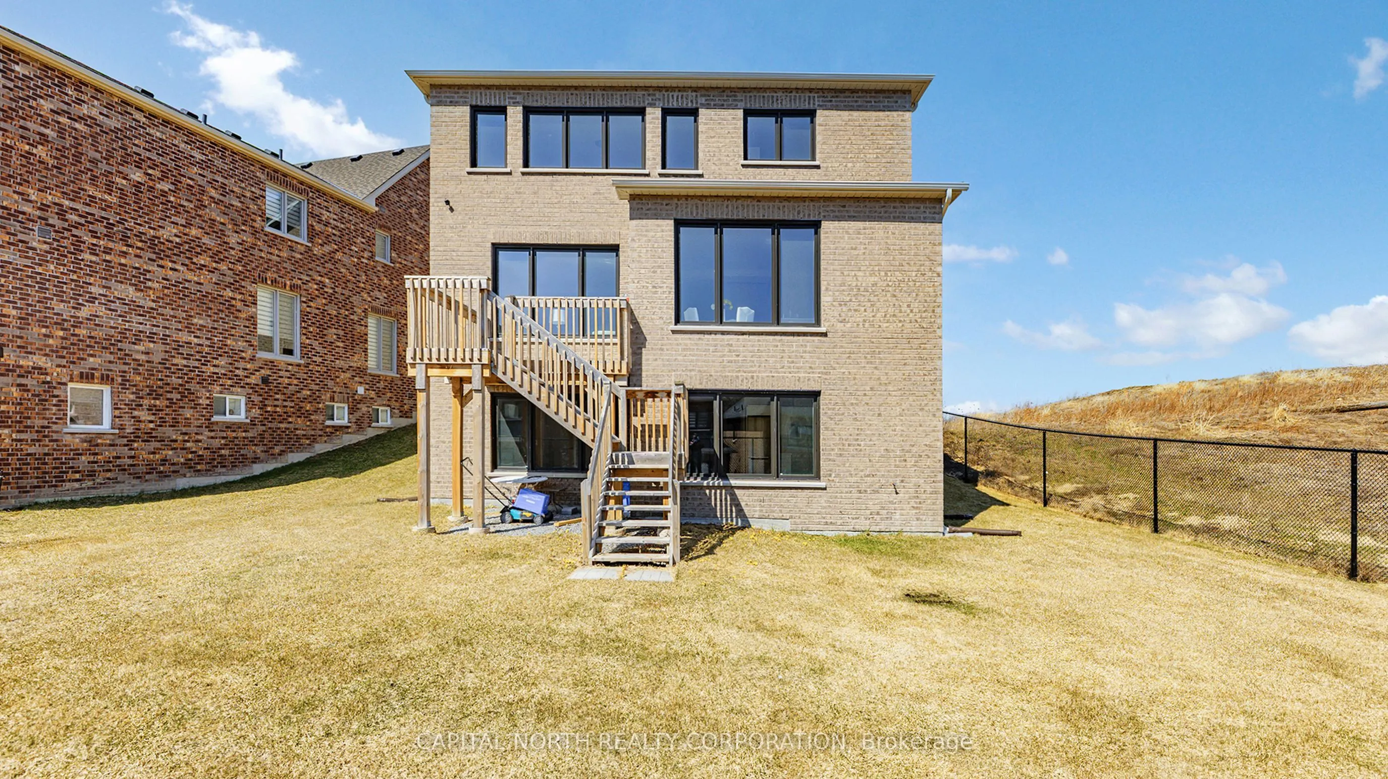 126 Meadow Vista Crescent