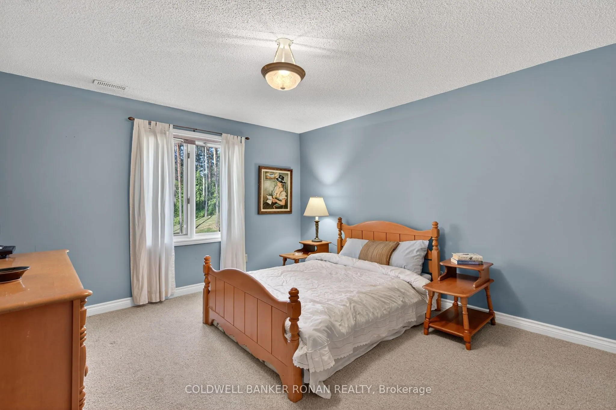 6 Pyne Hills Court