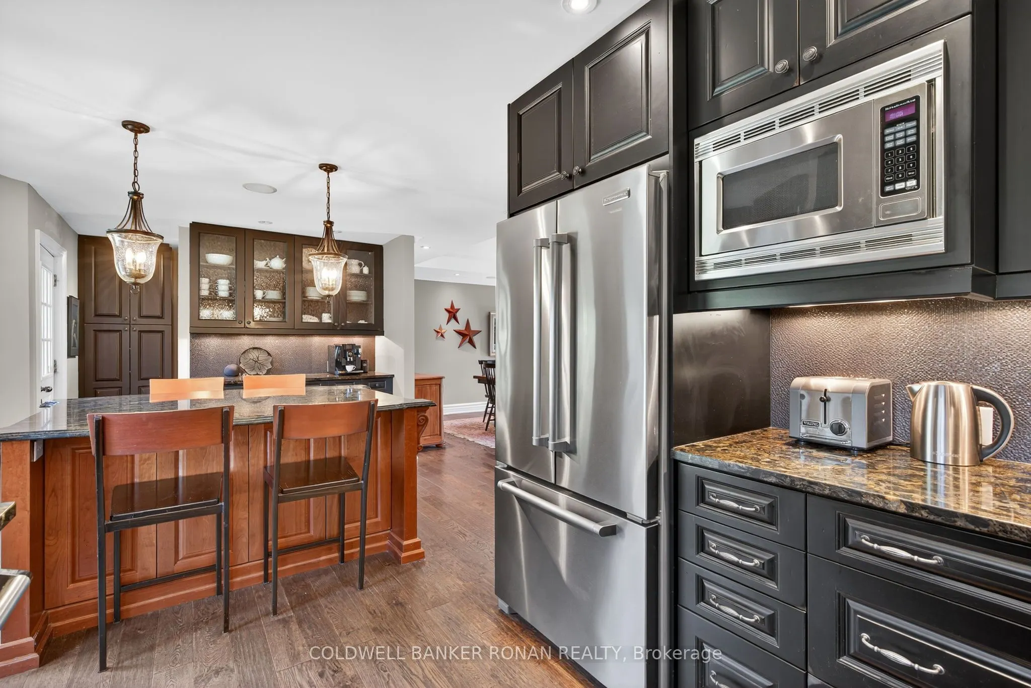 6 Pyne Hills Court