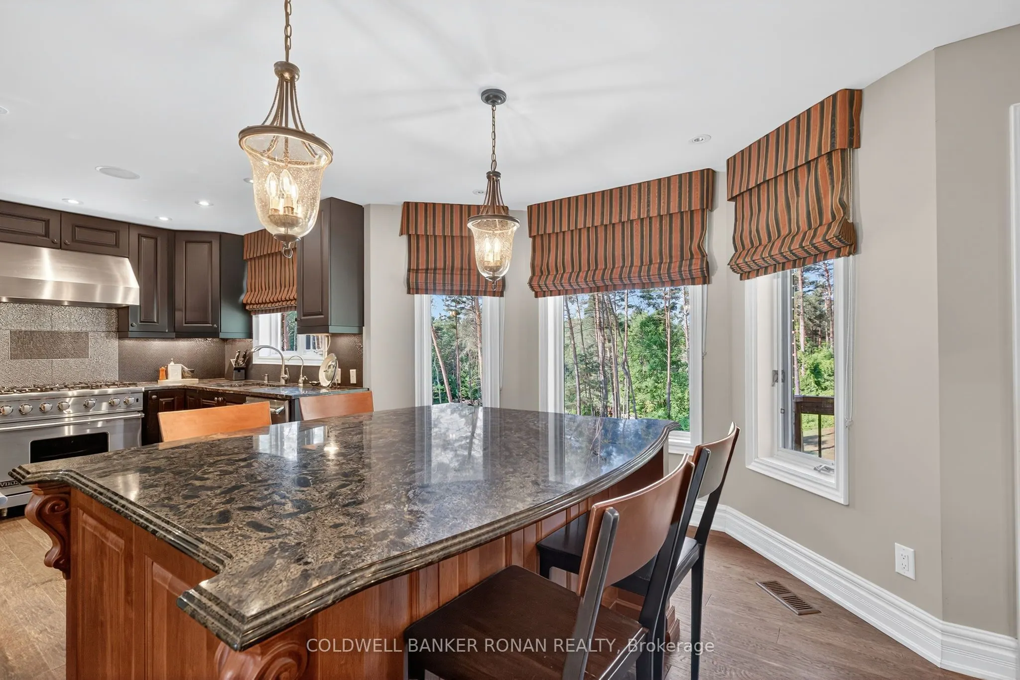 6 Pyne Hills Court
