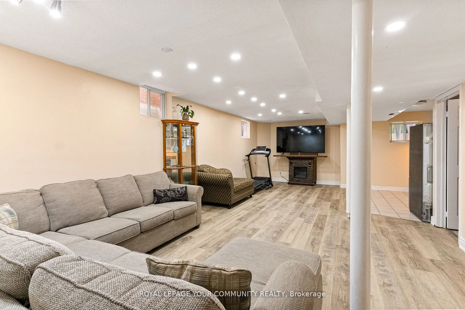 36 Umbria Crescent, #Bsmt