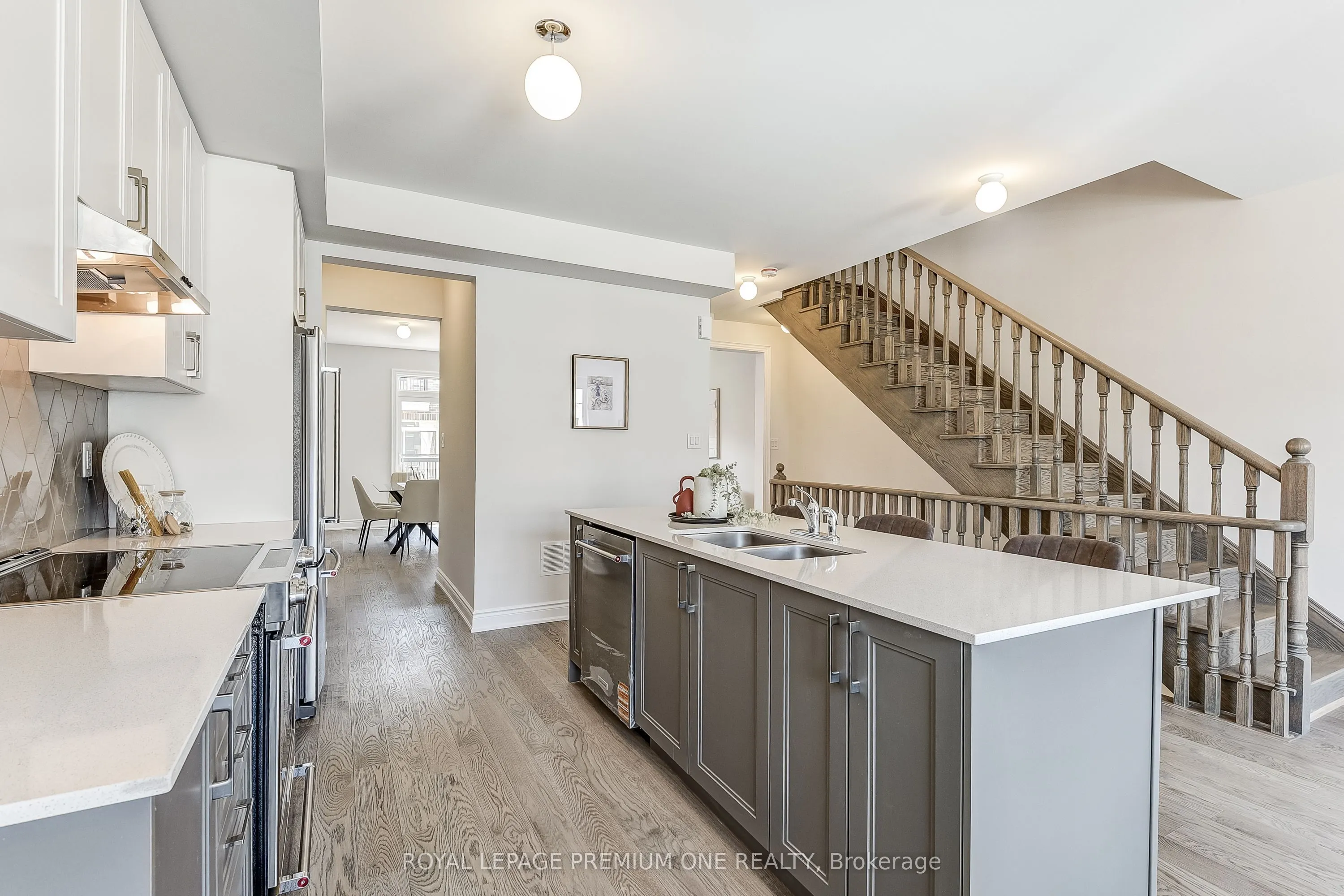 220 TENNANT Circle