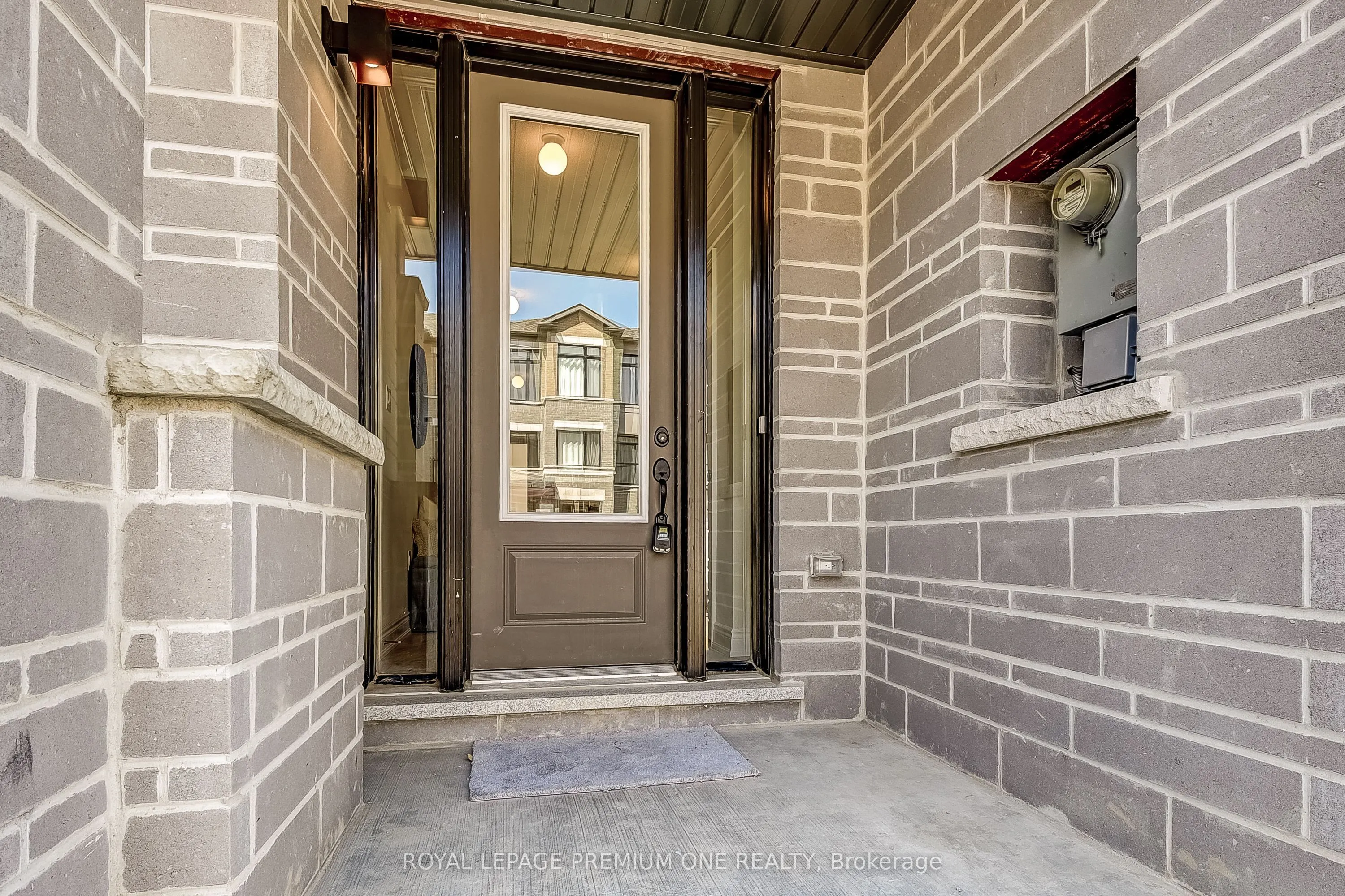220 TENNANT Circle