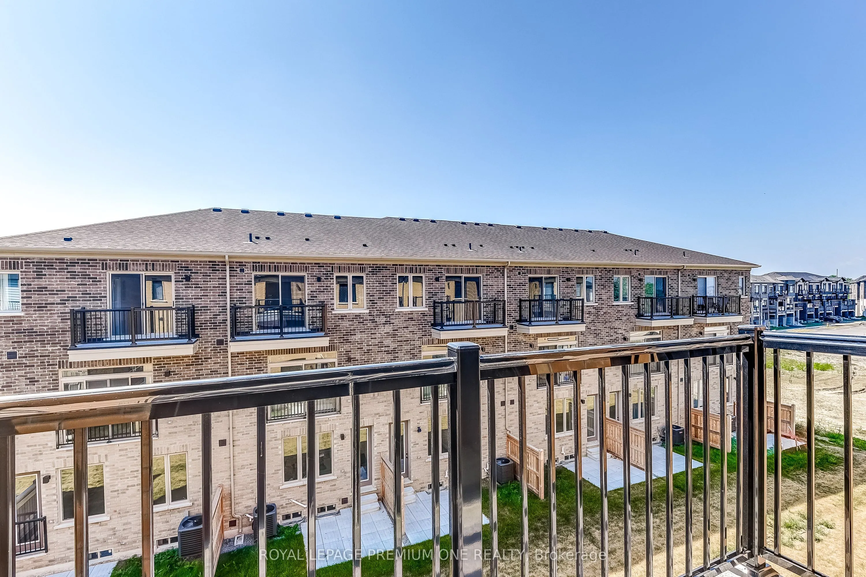220 TENNANT Circle
