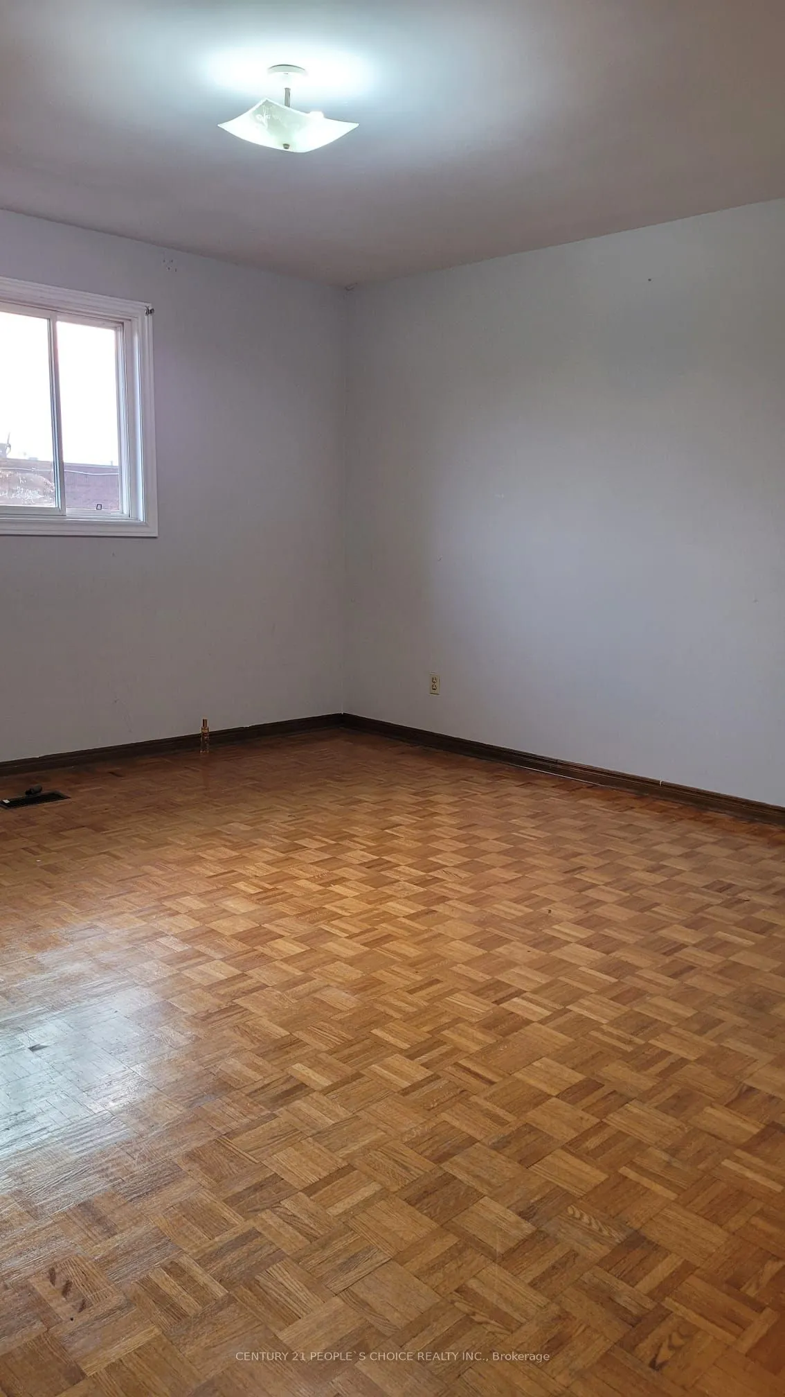 2 Agincourt Road, #Main