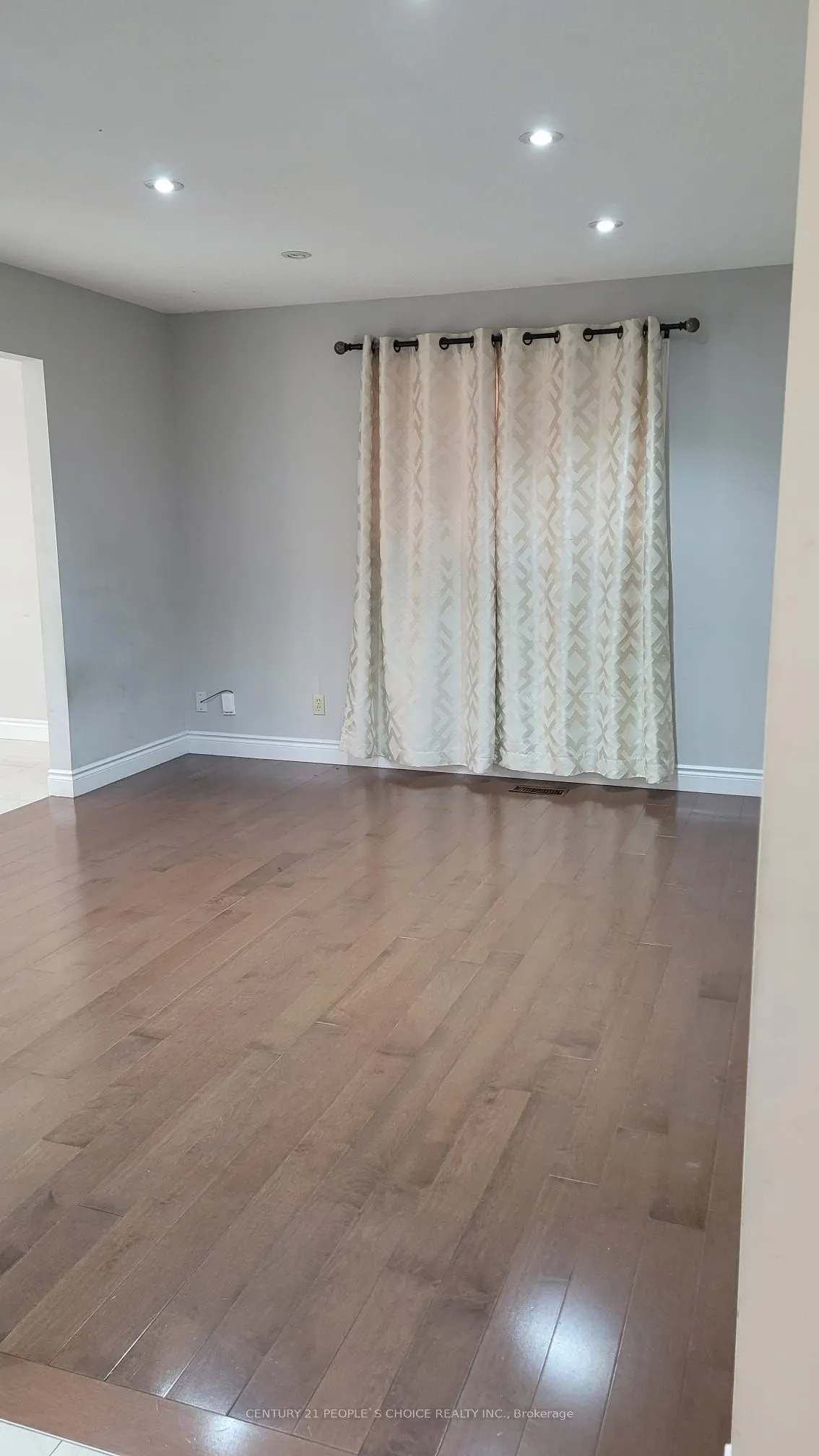 2 Agincourt Road, #Main