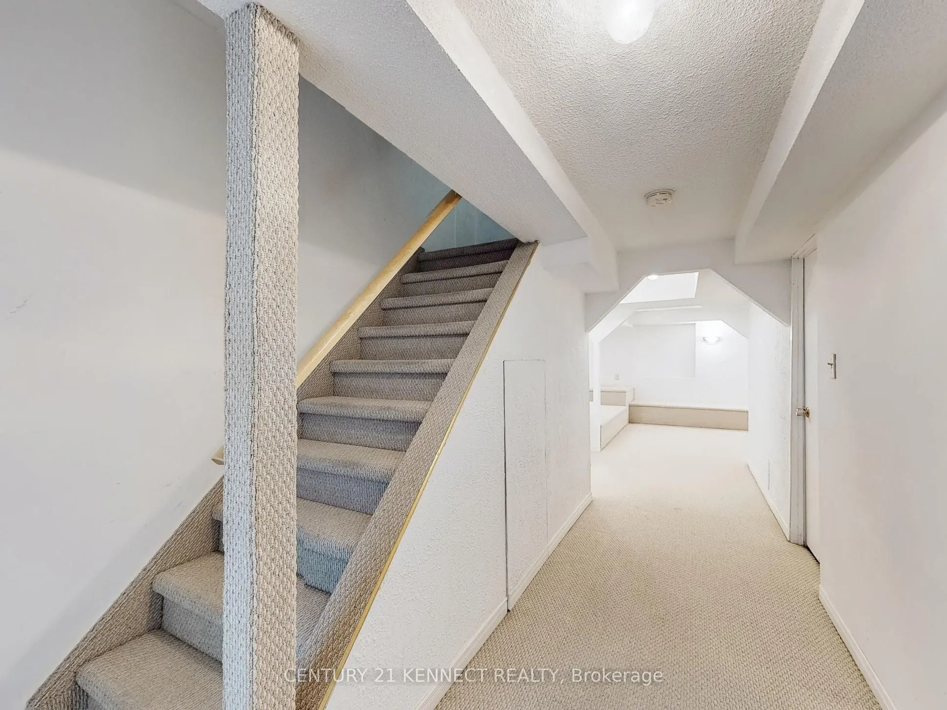 105 Carlton Road, #8