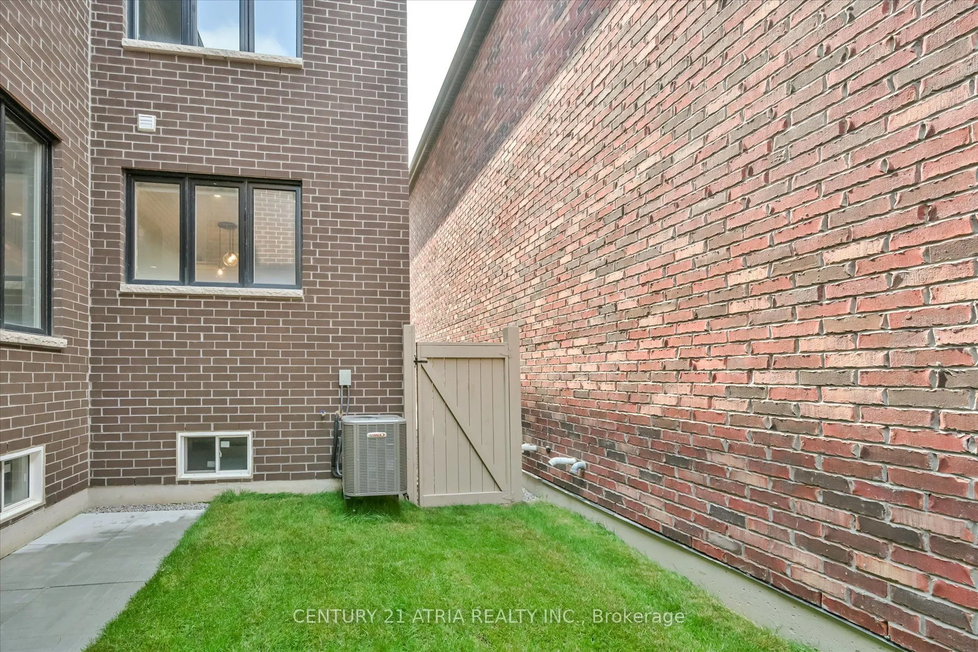 17 Kohn Lane
